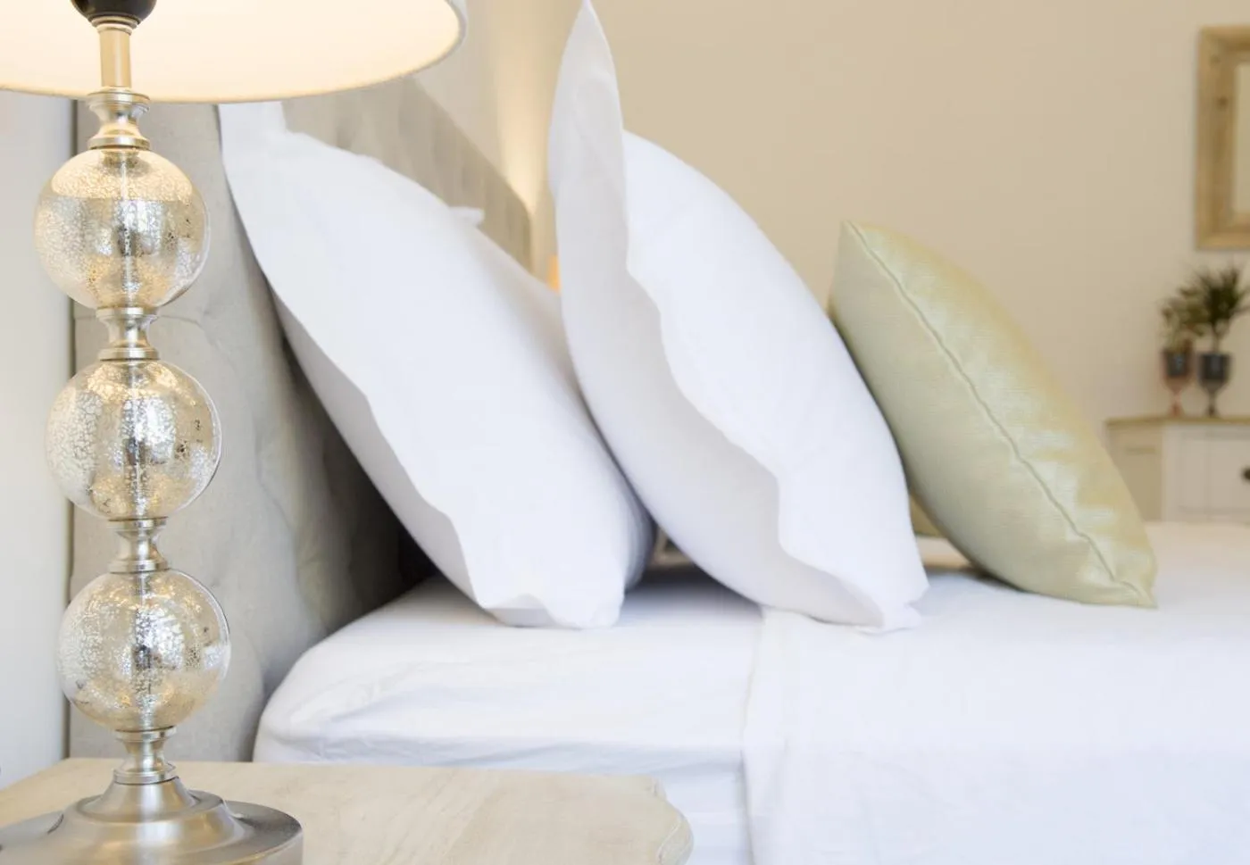 Bed in Palazzo Spasiano rooms - SORRENTO CENTER