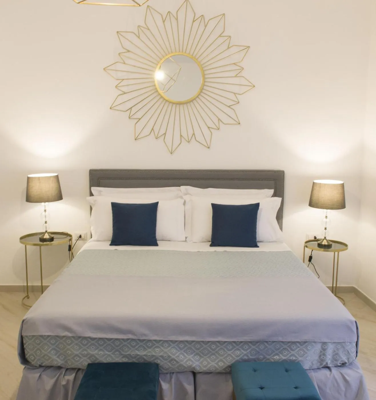 Photo of the whole room, Bed in Palazzo Spasiano rooms - SORRENTO CENTER