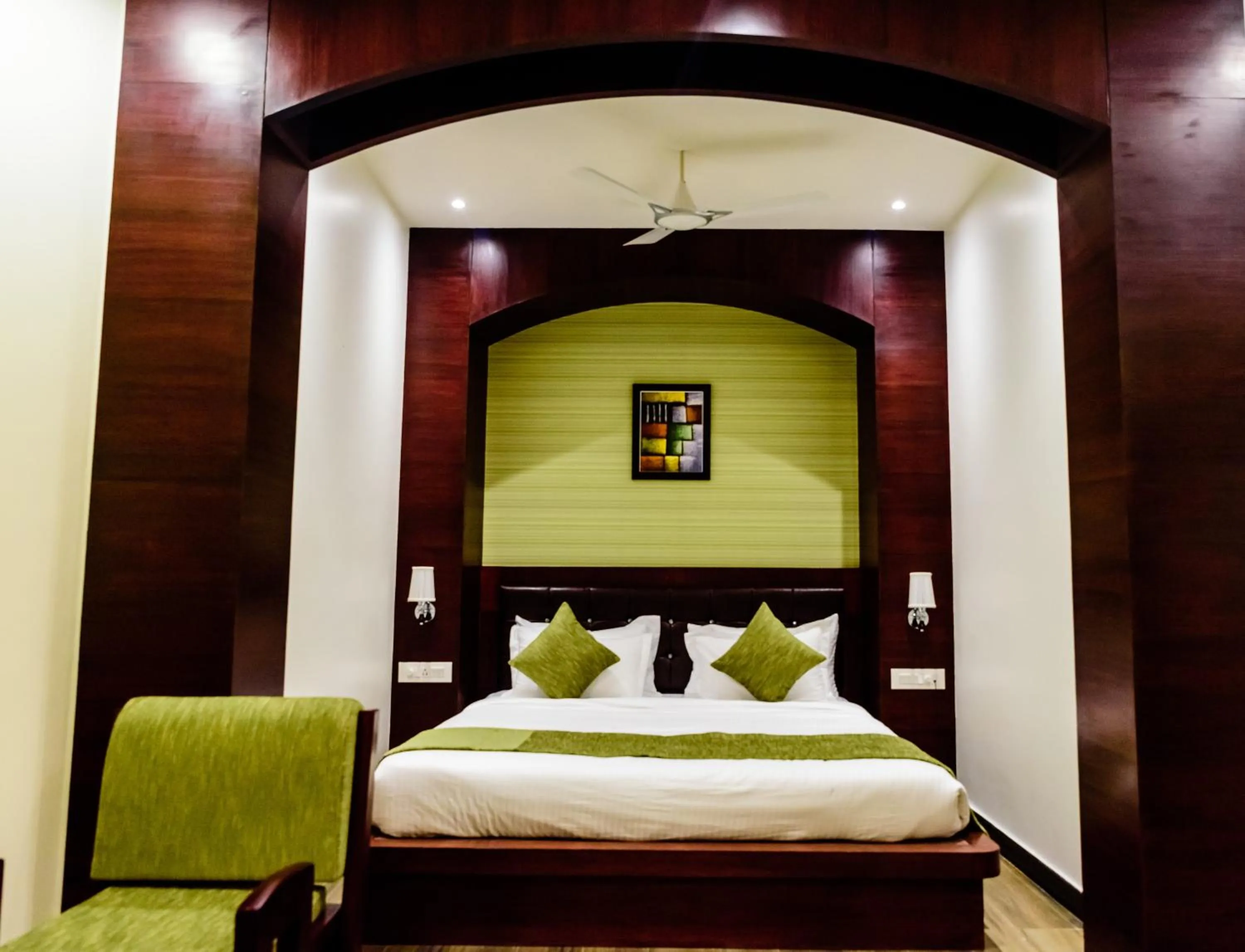Bedroom, Bed in Konark Grand Hotel