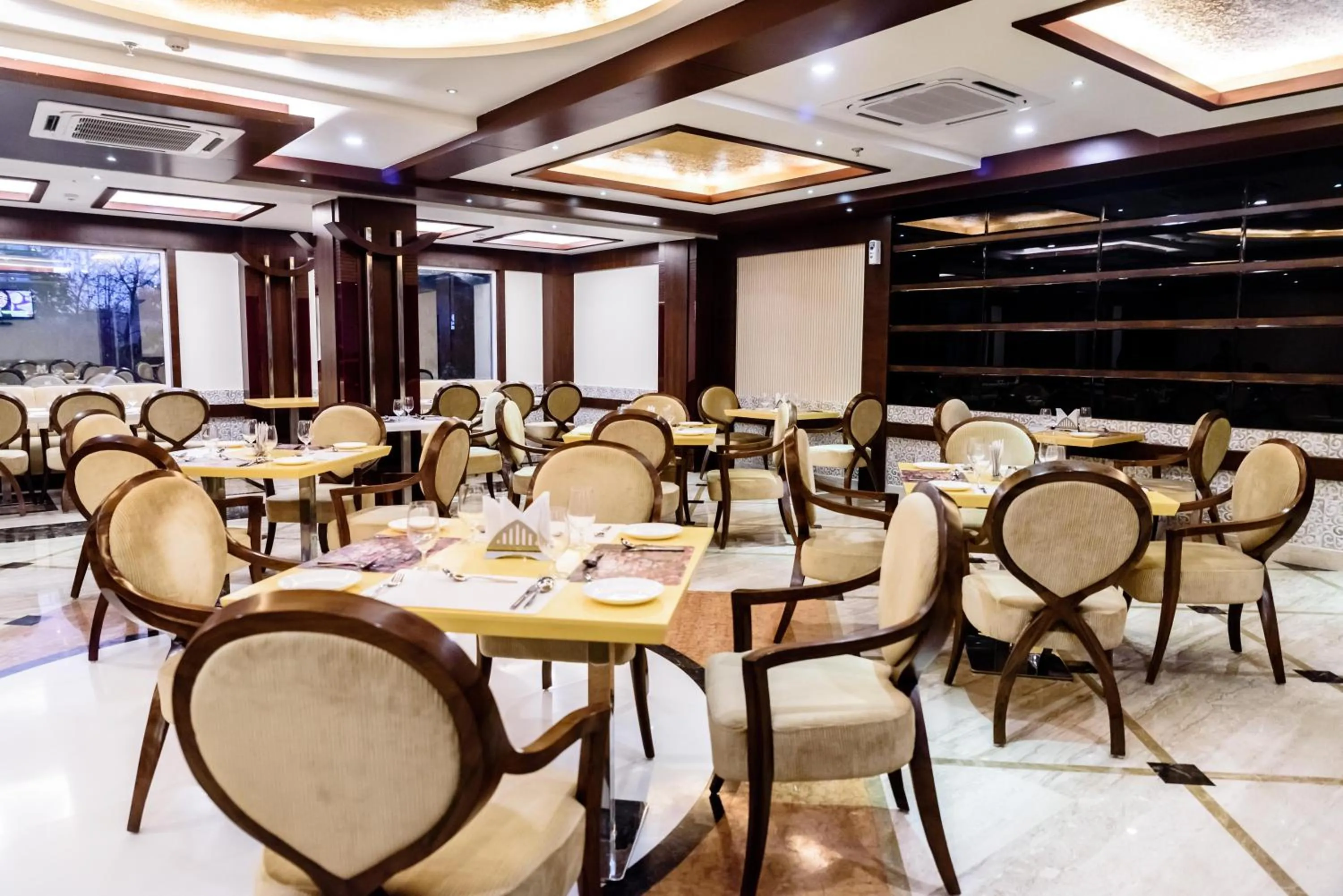 Restaurant/places to eat in Konark Grand Hotel