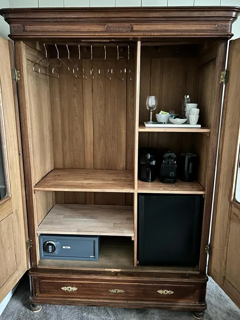 safe in Dahli's Sleep Boutique