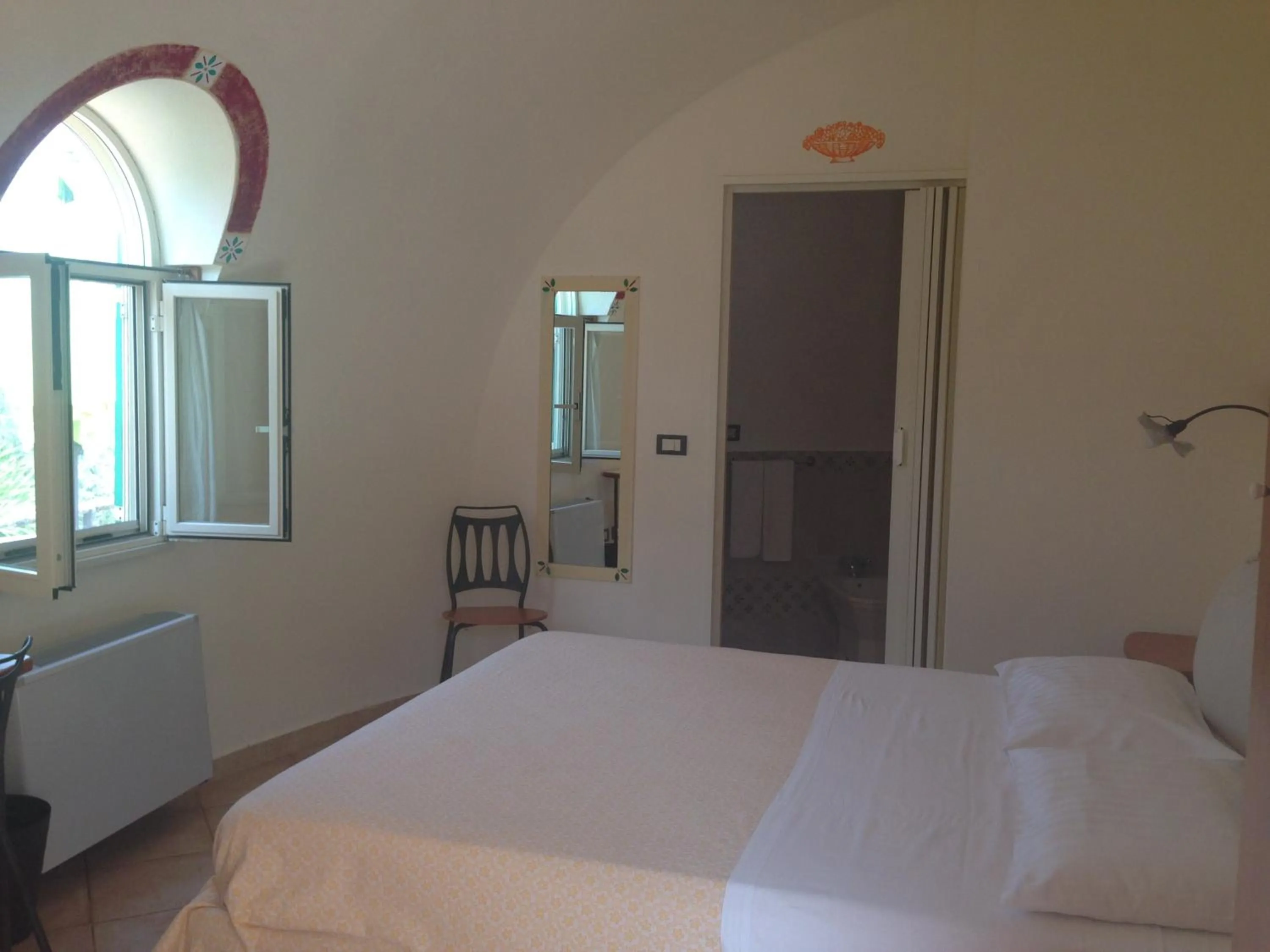 Two-Bedroom Bungalow in Giardino Di Sicilia