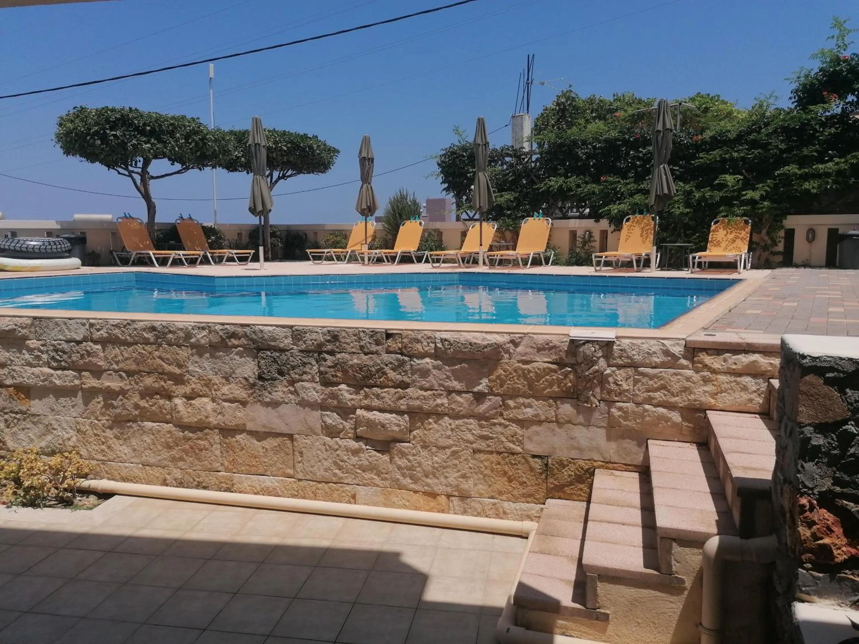 Villiana Holiday Apartments