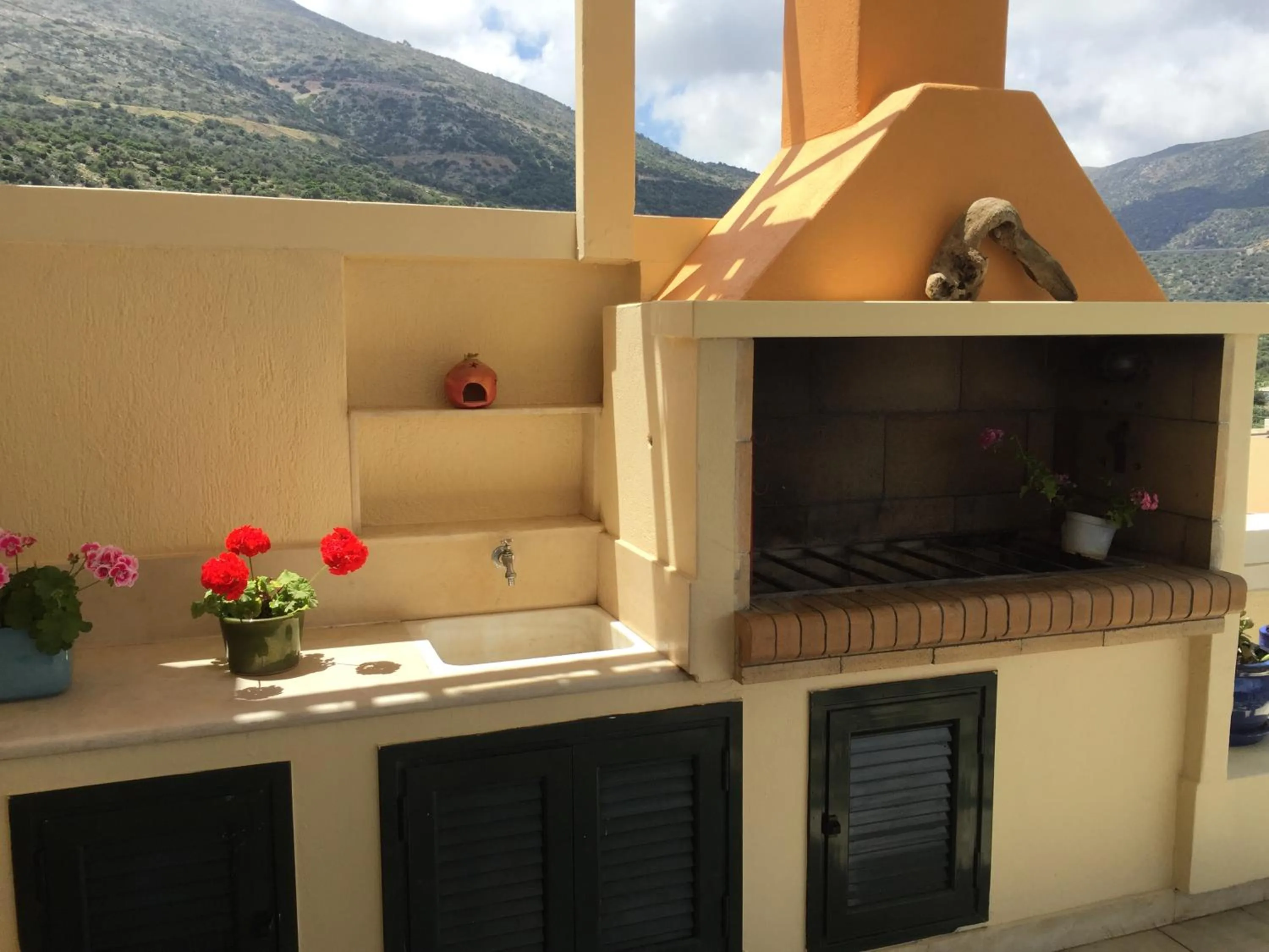 Villiana Holiday Apartments