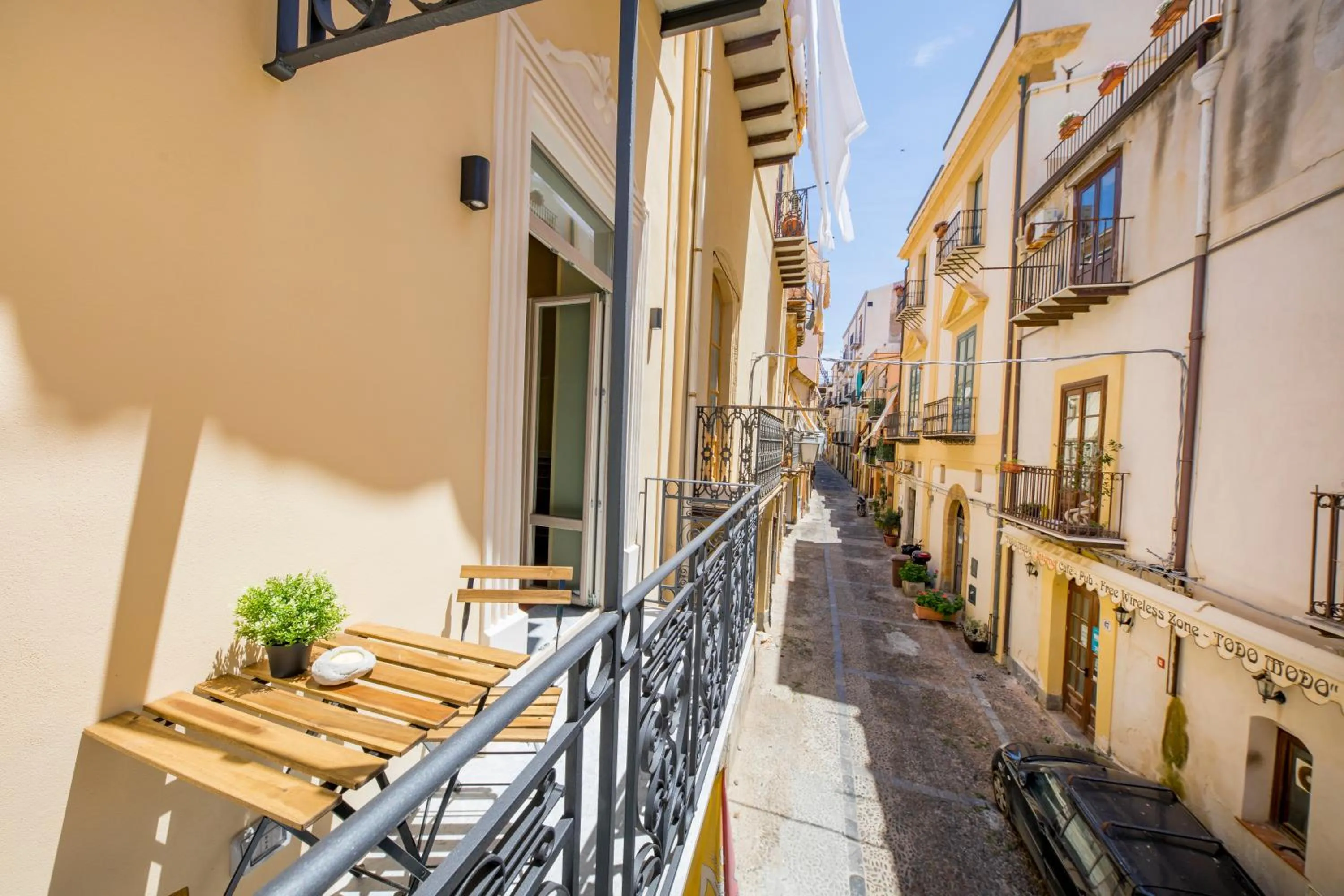 On site in Pepito palace