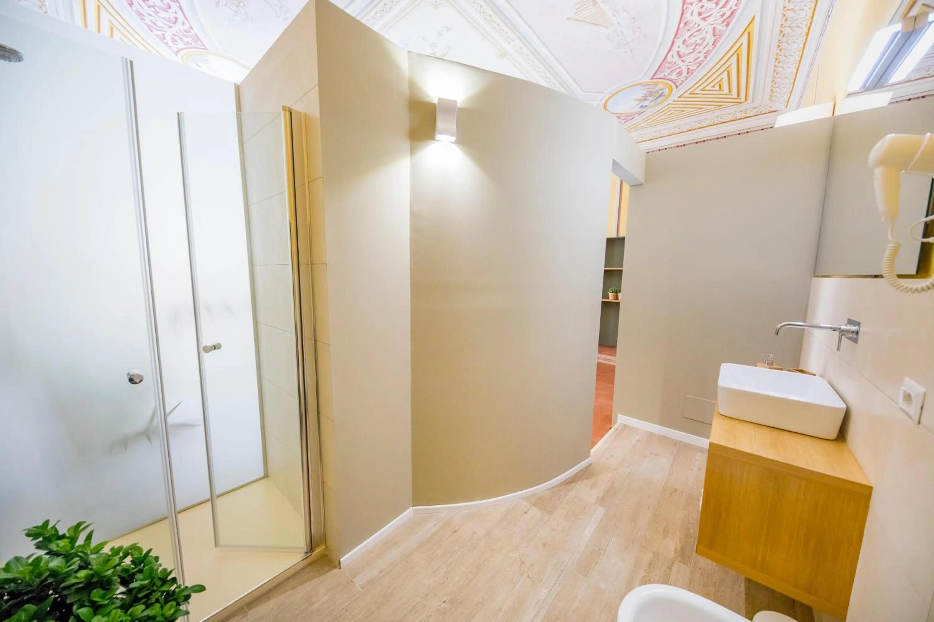 Bathroom in Pepito palace