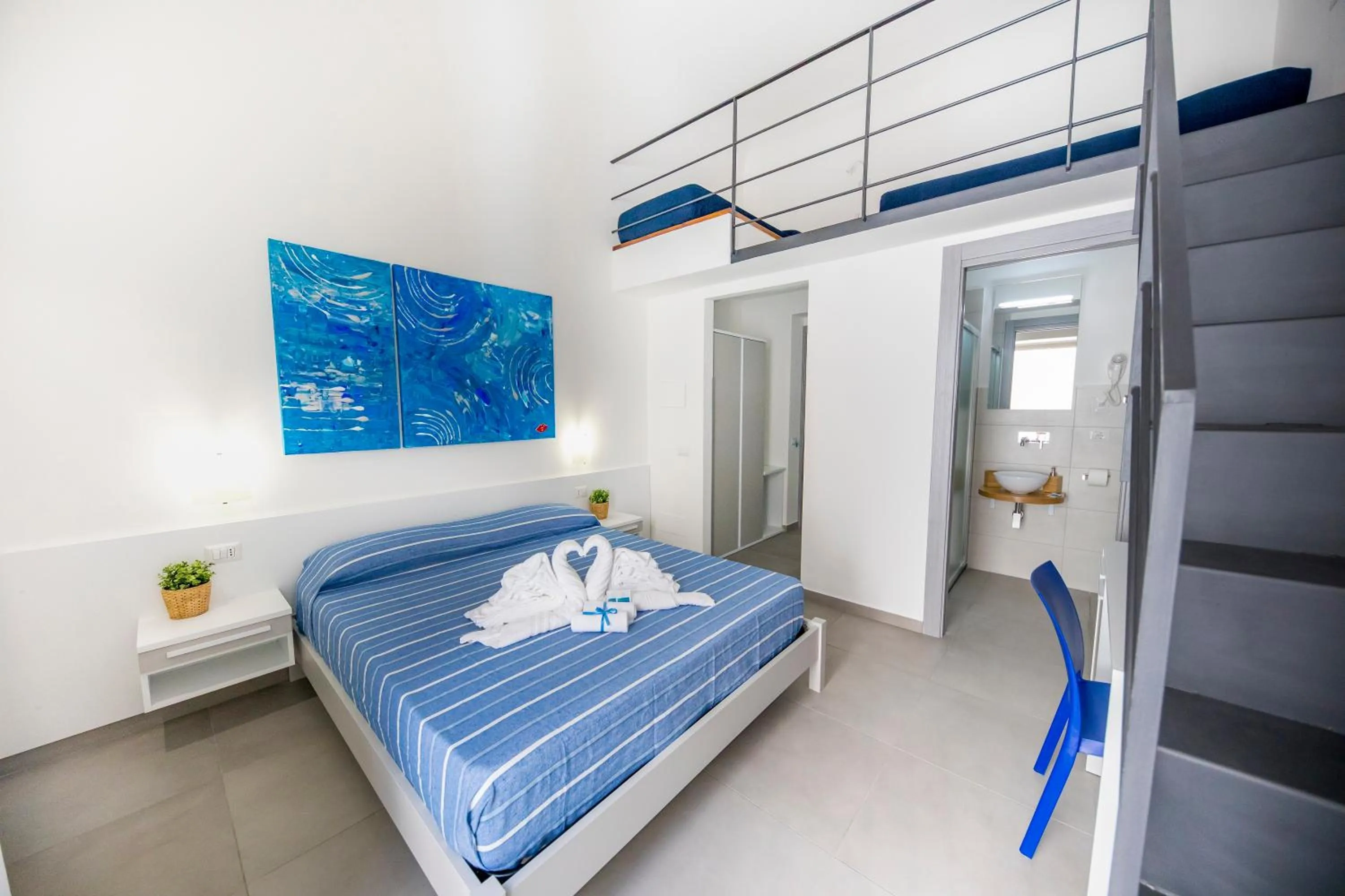 Photo of the whole room, Bed in Pepito palace