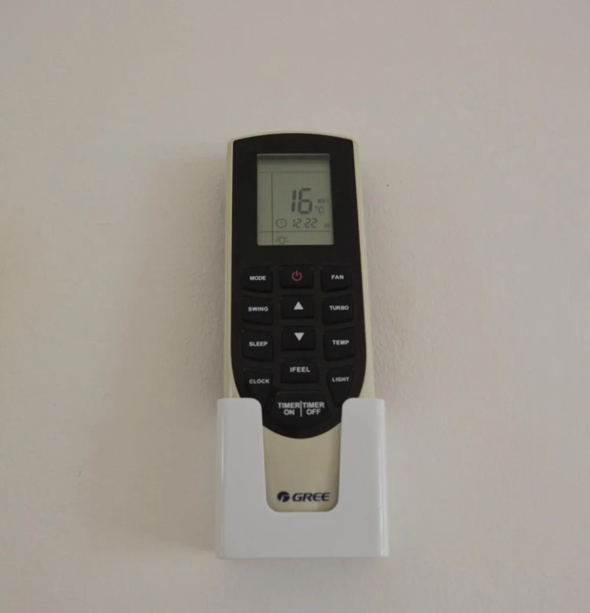 air conditioner in Alte Kalkoefen Lodge