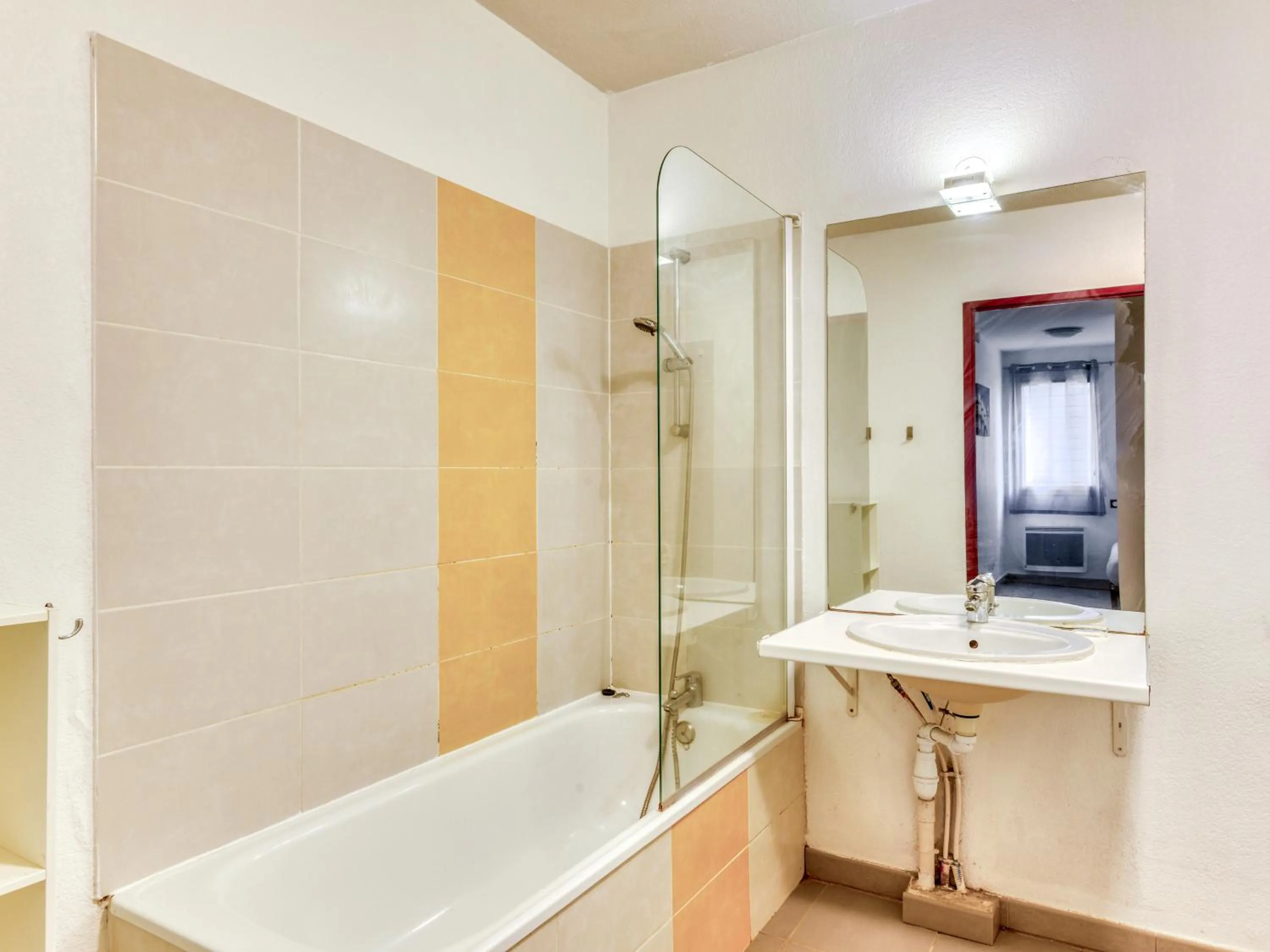 Bathroom in Vacancéole - Les demeures de la Massane - Argelès-sur-Mer