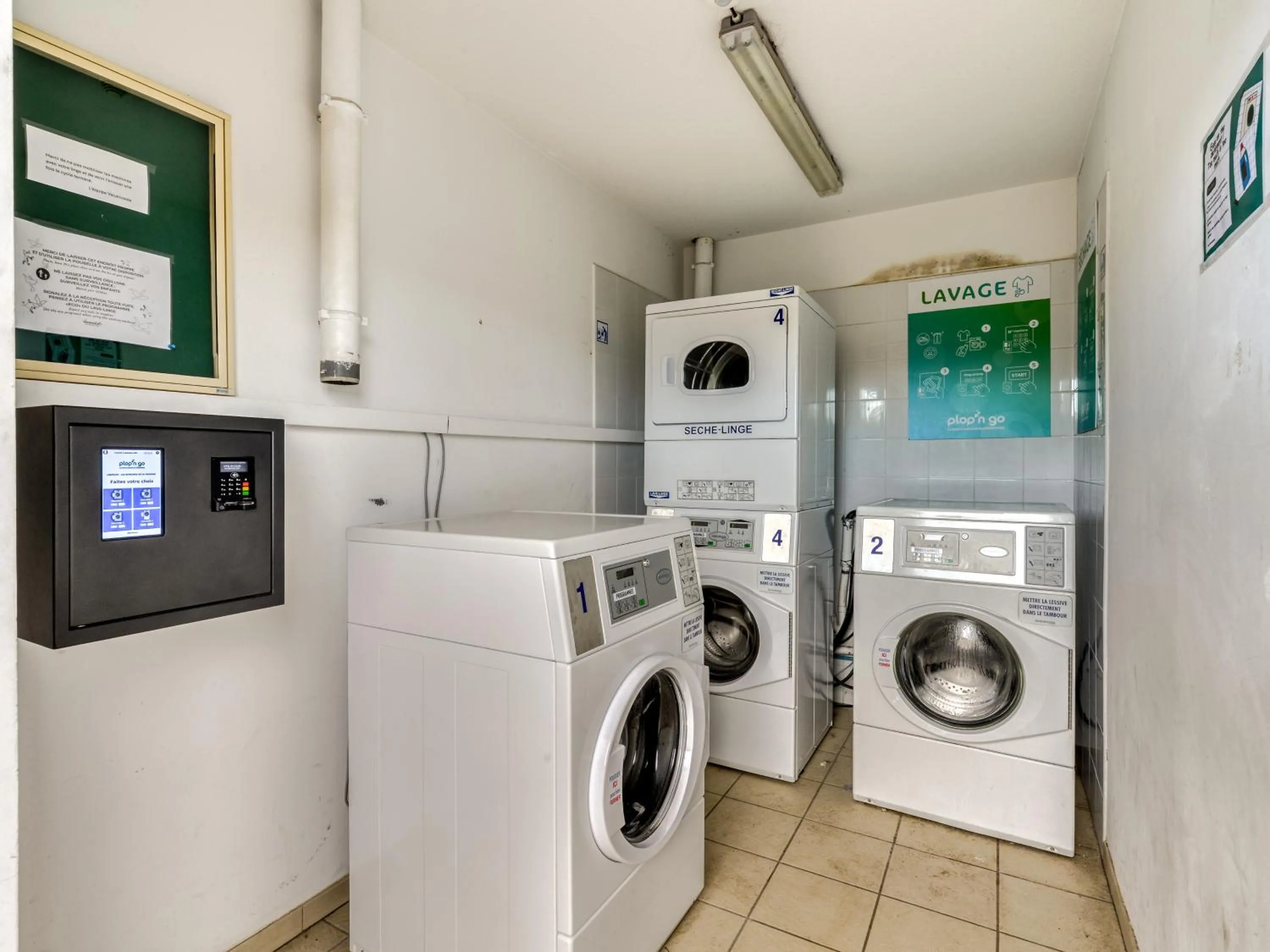 washing machine in Vacancéole - Les demeures de la Massane - Argelès-sur-Mer