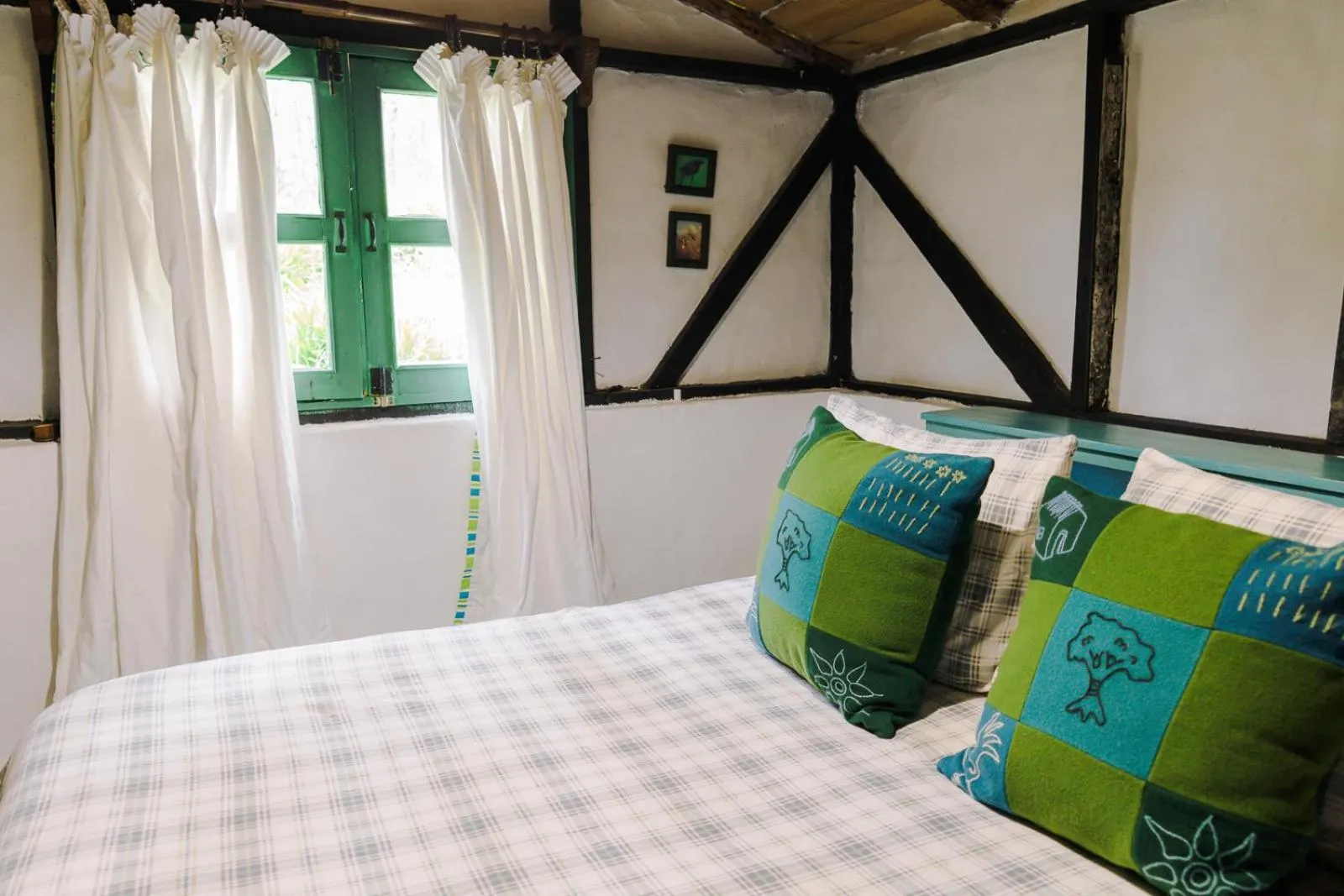 Bed in Villa Pajon Eco Lodge