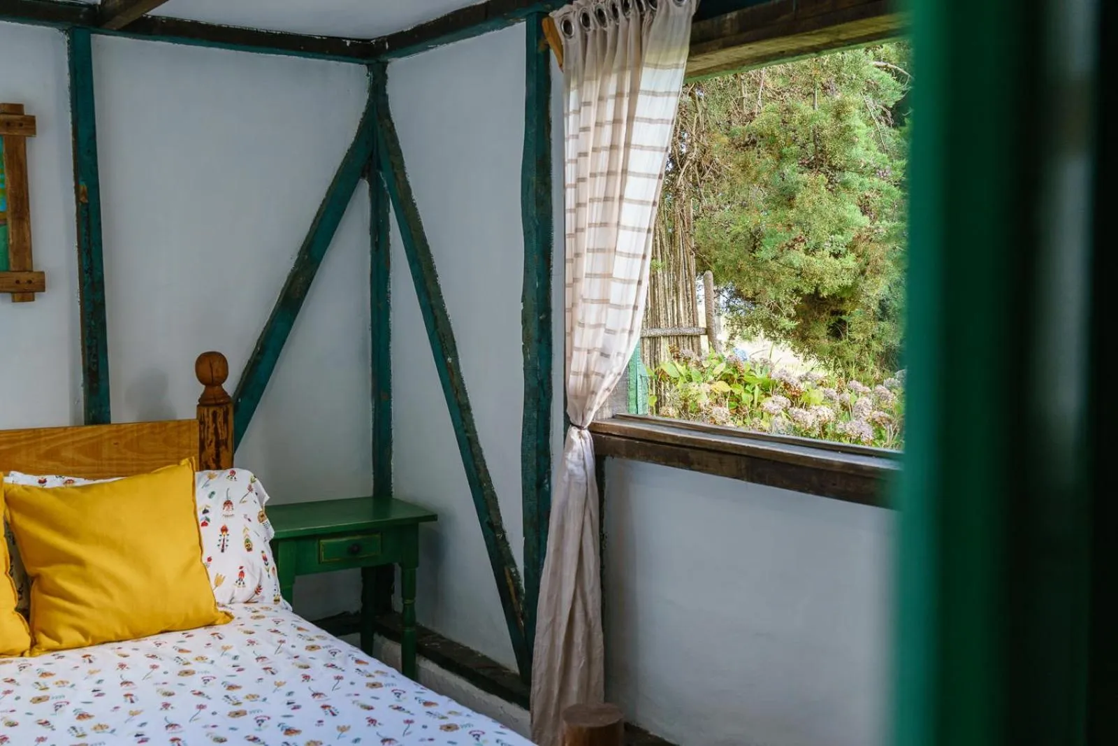 Bed in Villa Pajon Eco Lodge