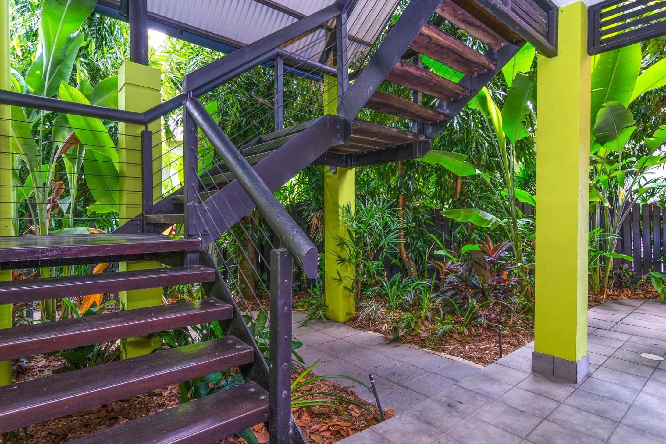 Dreamcatcher Beach-Side Apartments