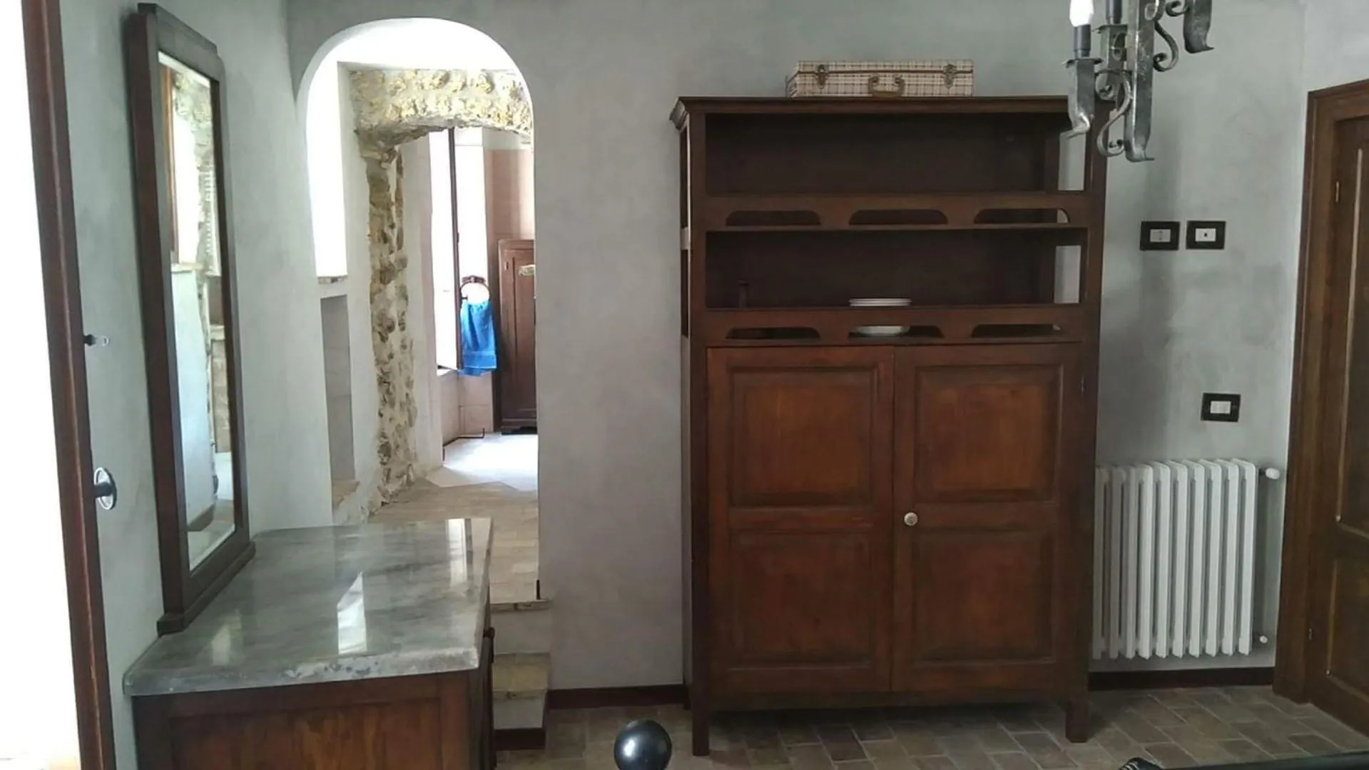 wardrobe in B&B Il Caùto