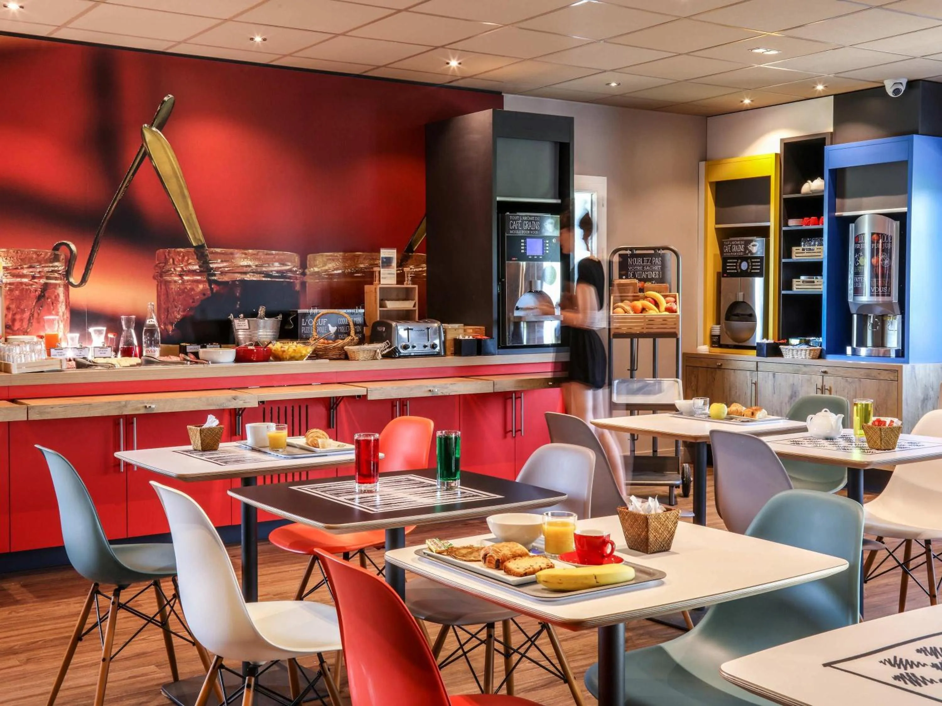 Breakfast in ibis Orange Sud