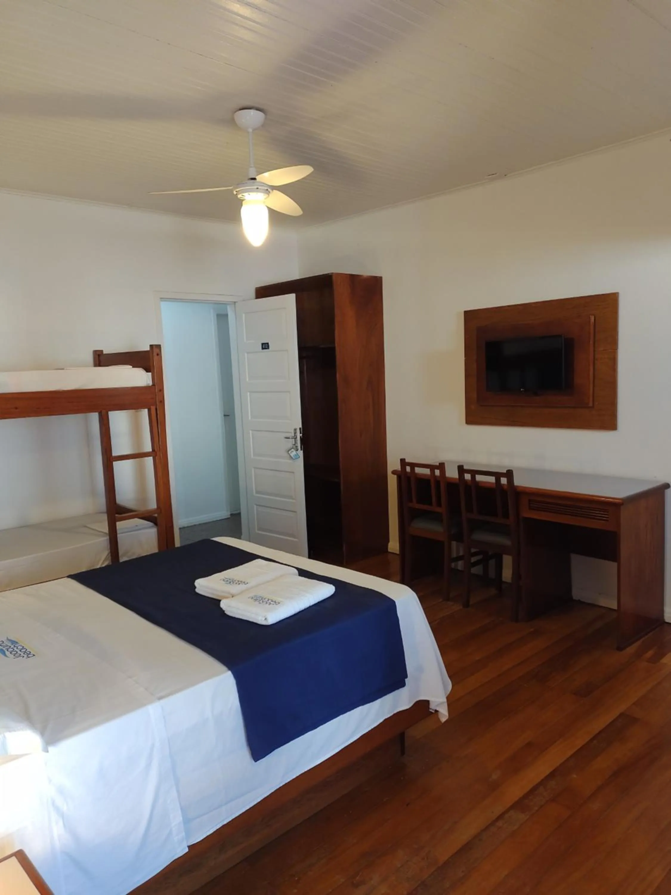 Bedroom, Bed in Joaquina Beach Hotel