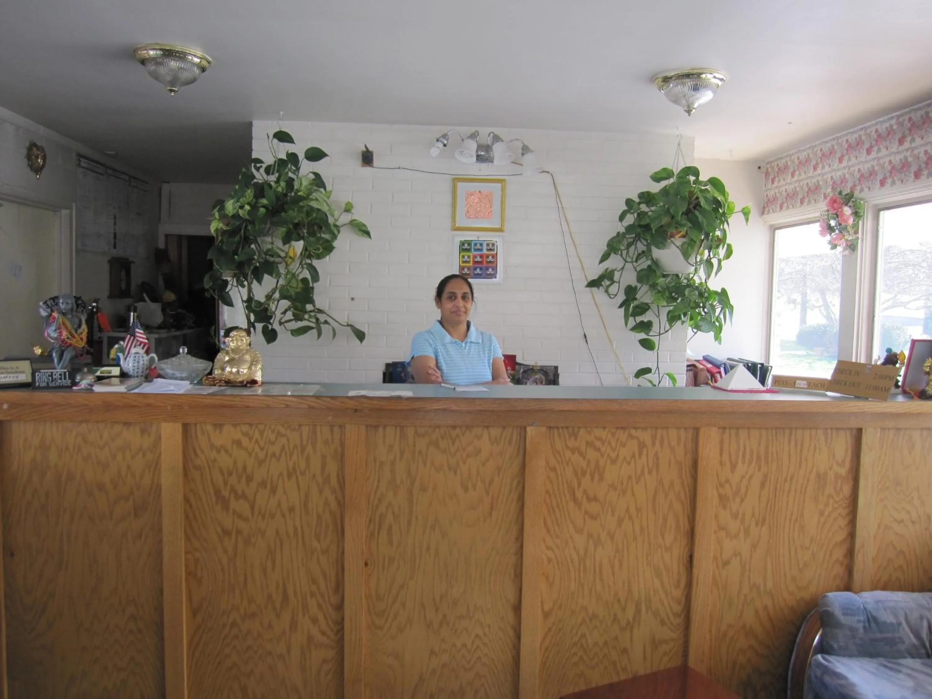 Lobby or reception in Budget Inn Fairport