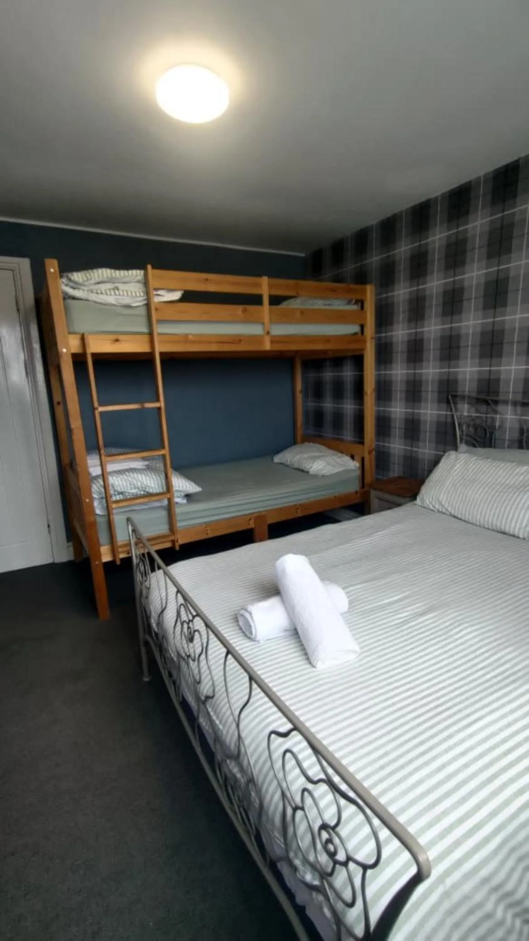 Bedroom, Bed in OYO Shore Surf Lodge