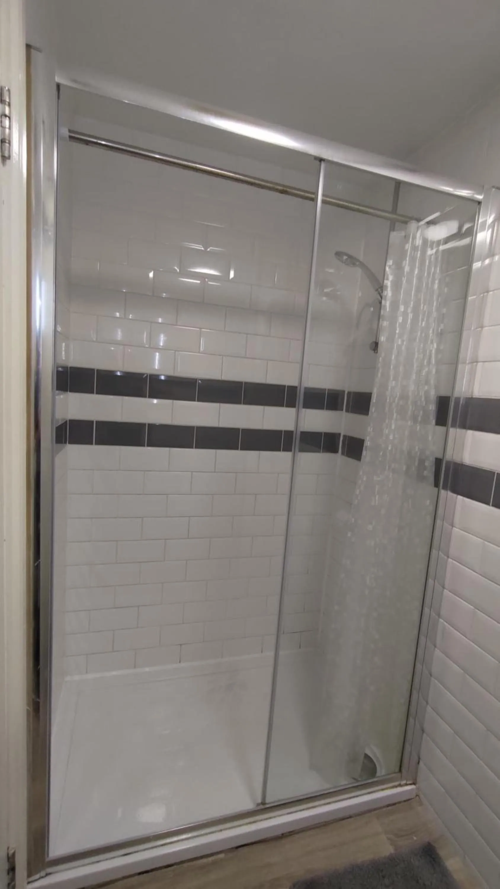 Bathroom in OYO Shore Surf Lodge