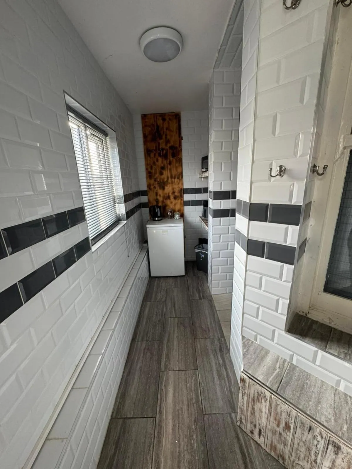 Bathroom in OYO Shore Surf Lodge