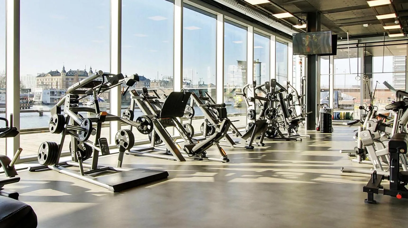 Fitness centre/facilities in The Beach apartments by Daniel&Jacob's