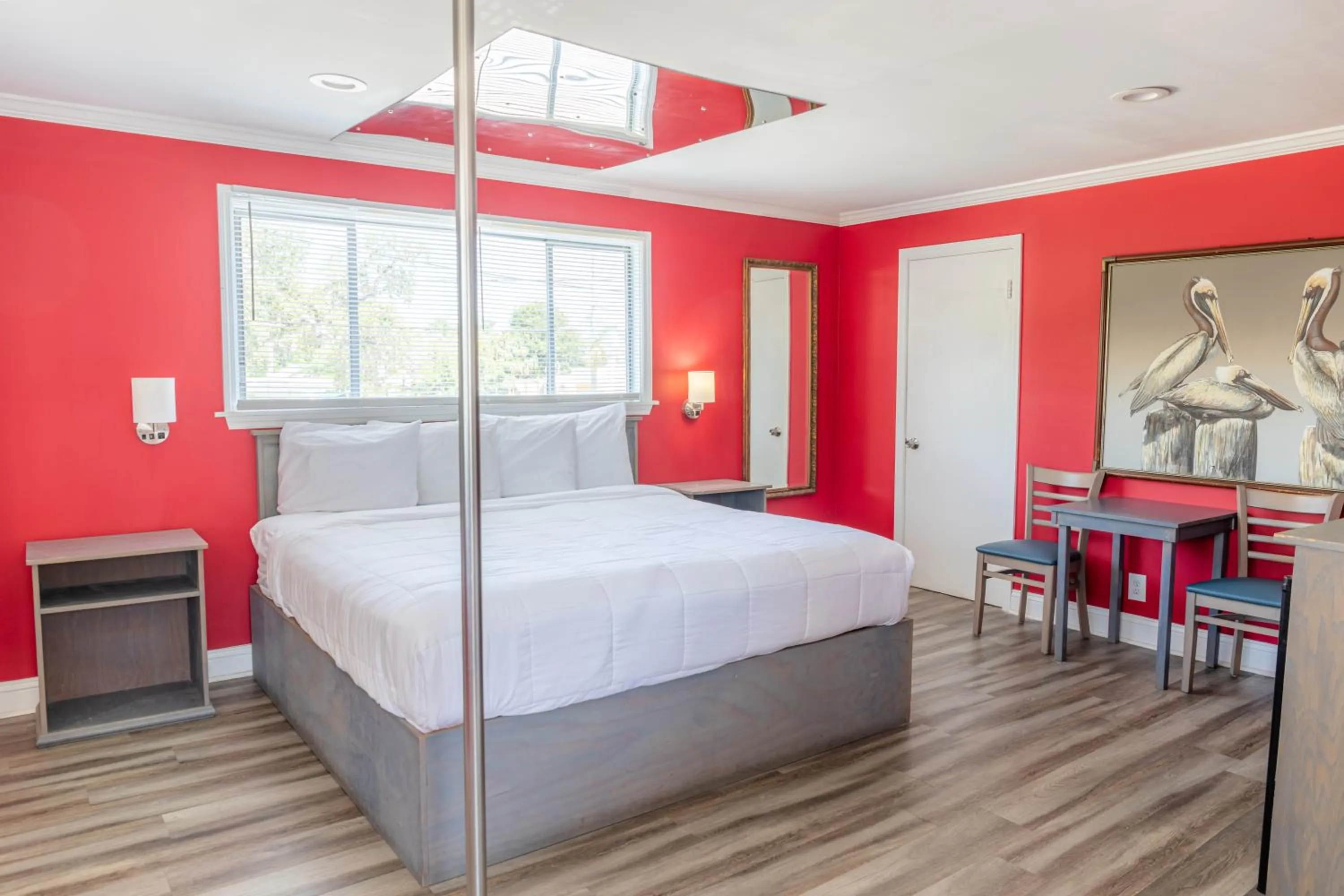 Bed in Atlantis Inn - Tybee Island