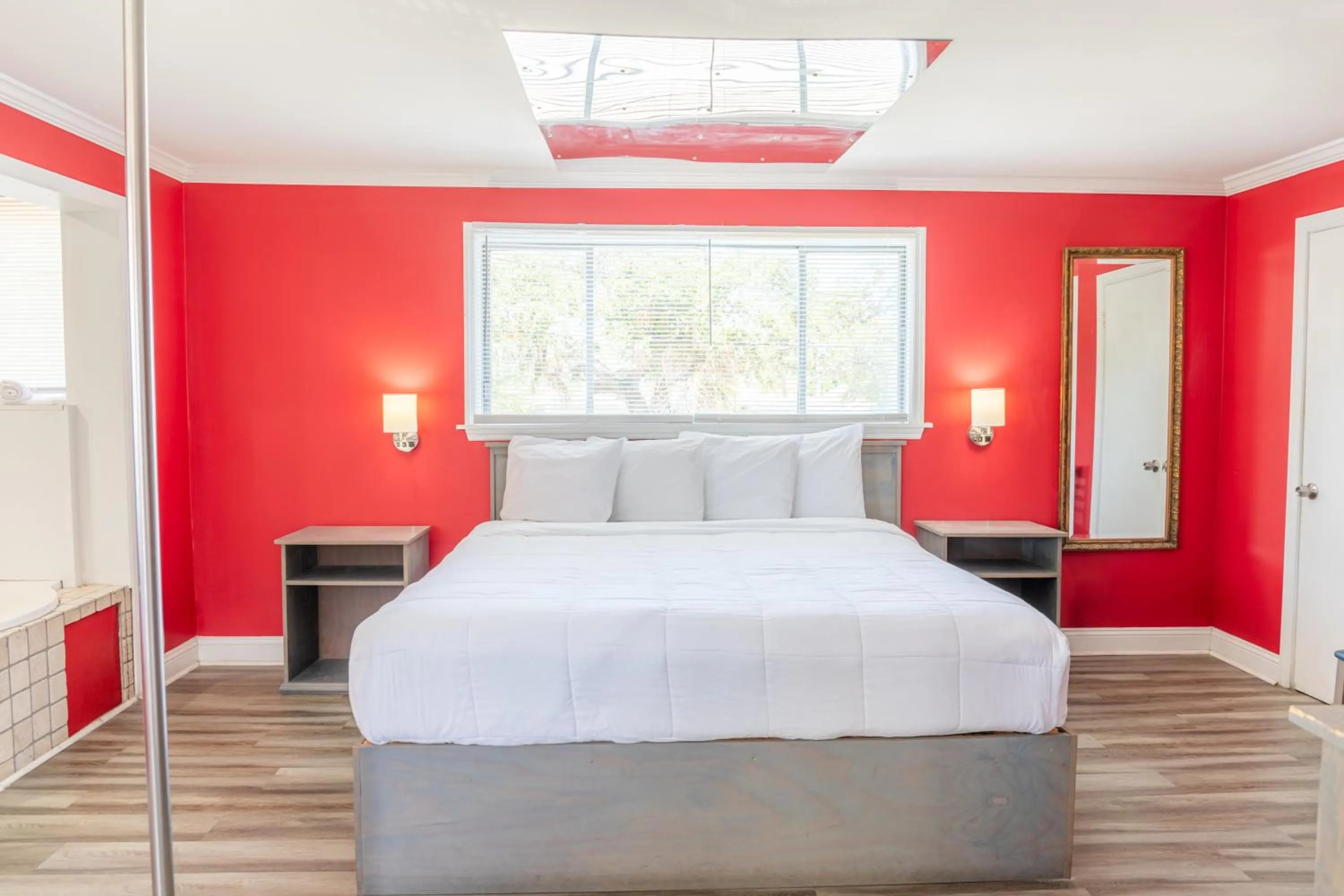 Bed in Atlantis Inn - Tybee Island