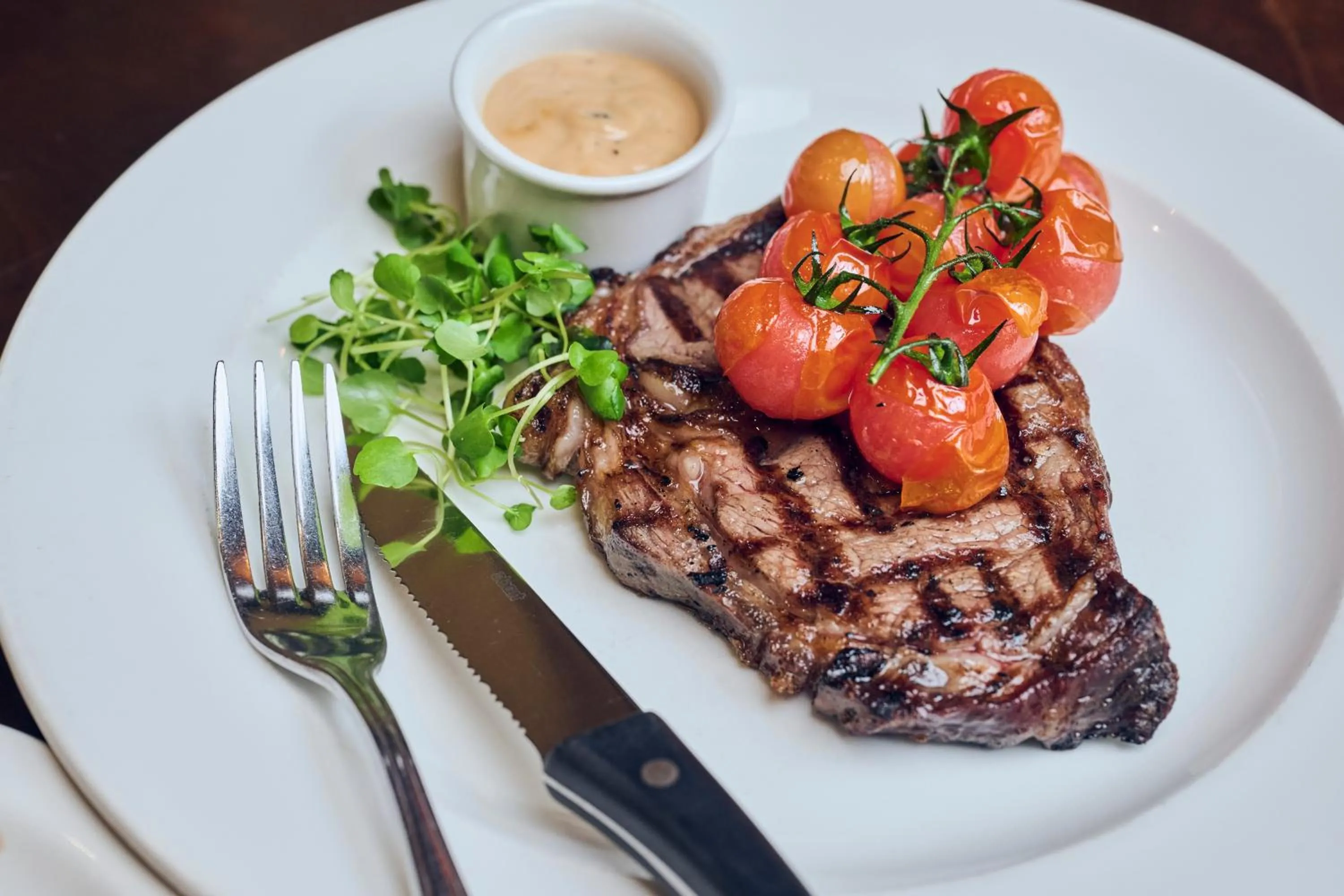 Food and drinks in The Leonard Hotel