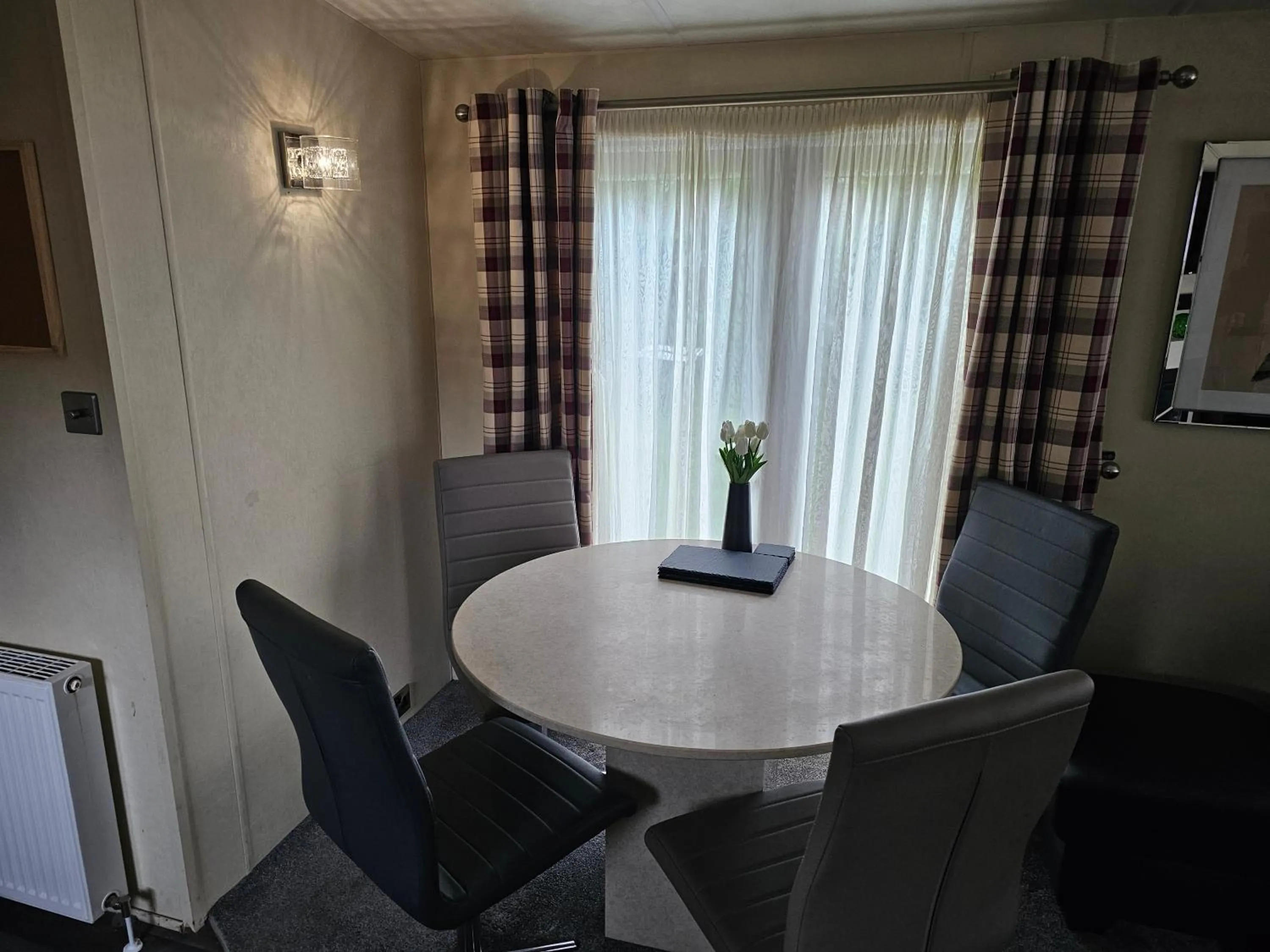 Living room in Tudor Lodge Hotel