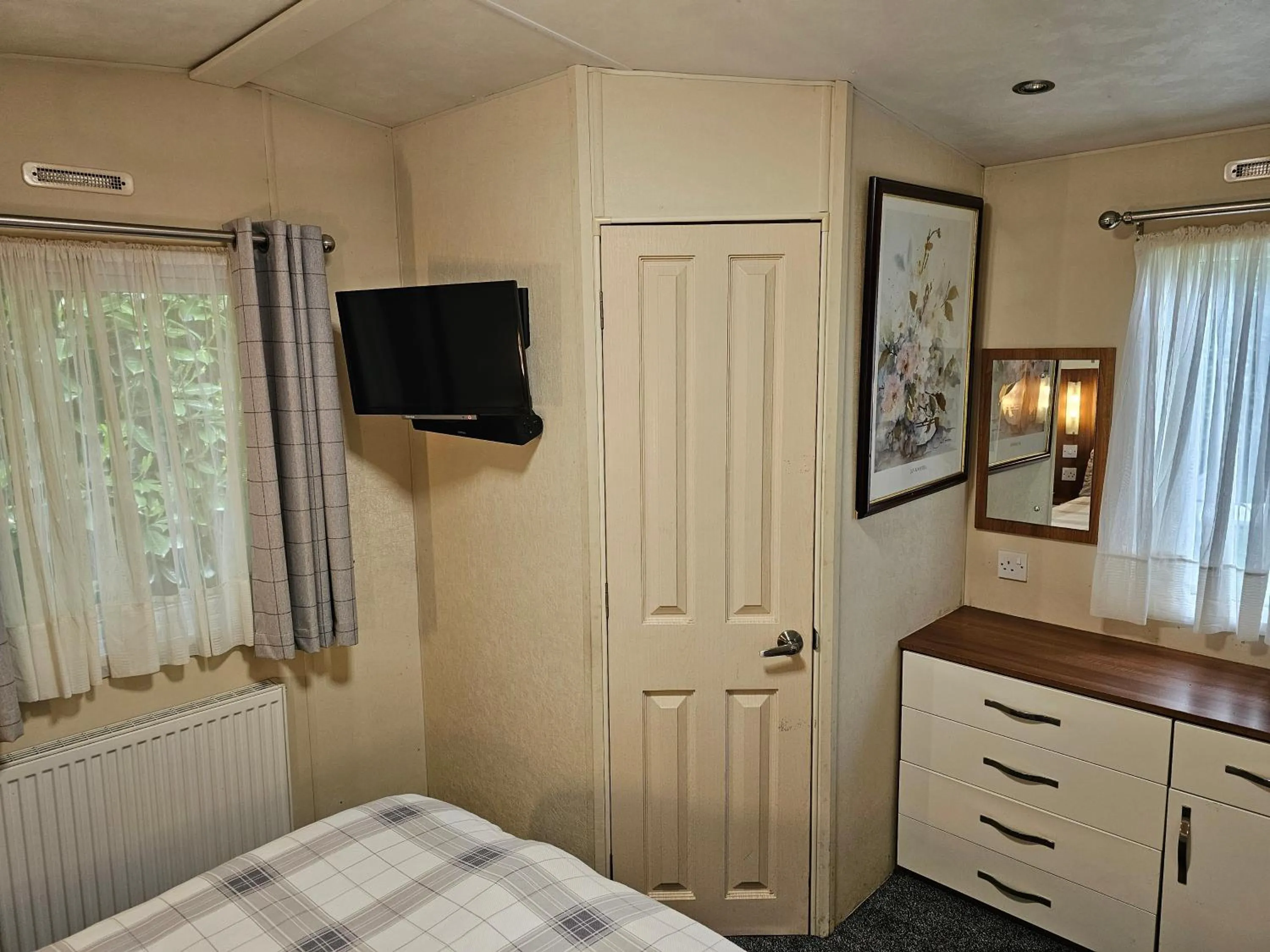 Bed in Tudor Lodge Hotel