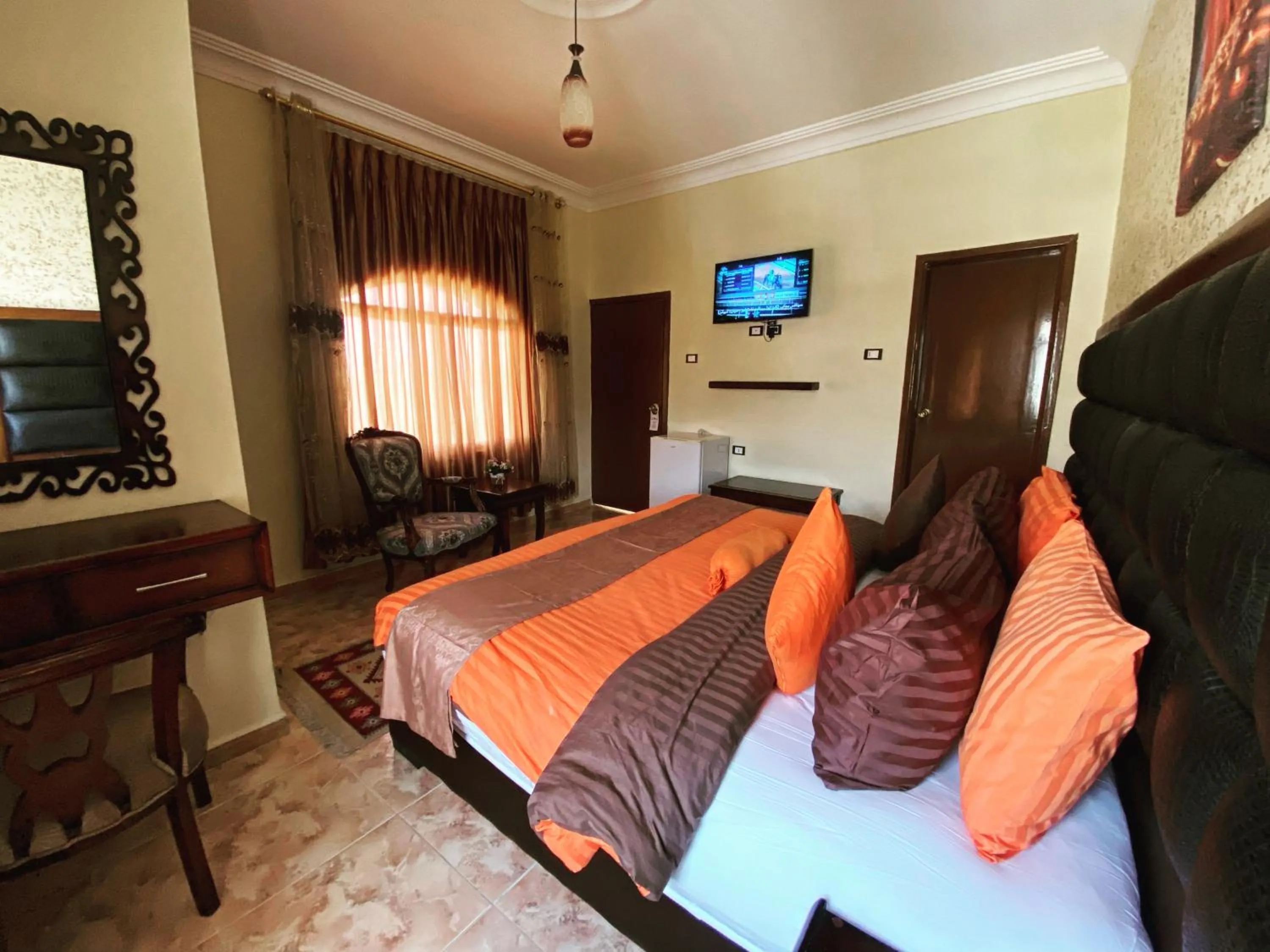 Photo of the whole room, Bed in Anbat Midtown Hotel