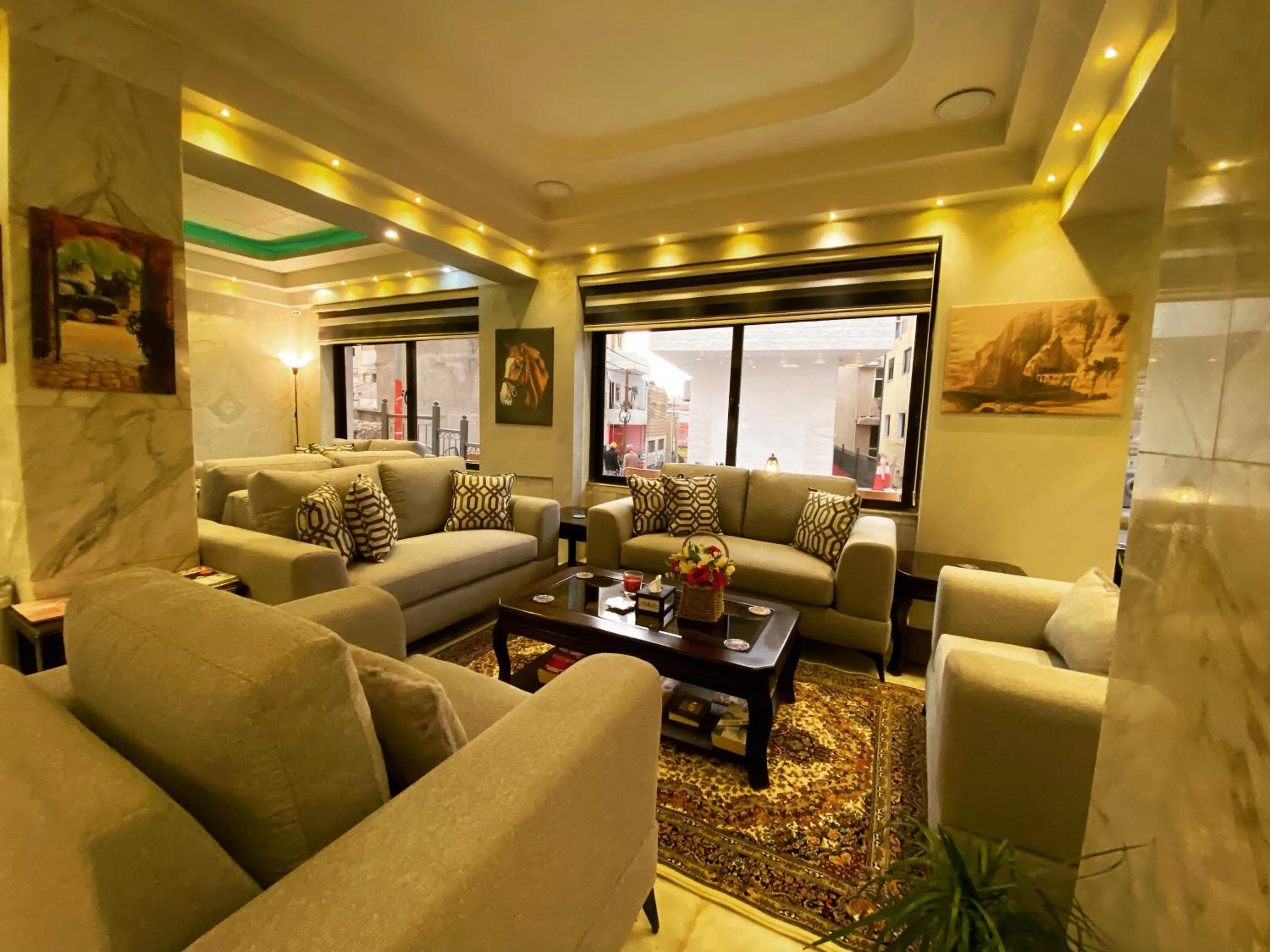 TV and multimedia in Anbat Midtown Hotel