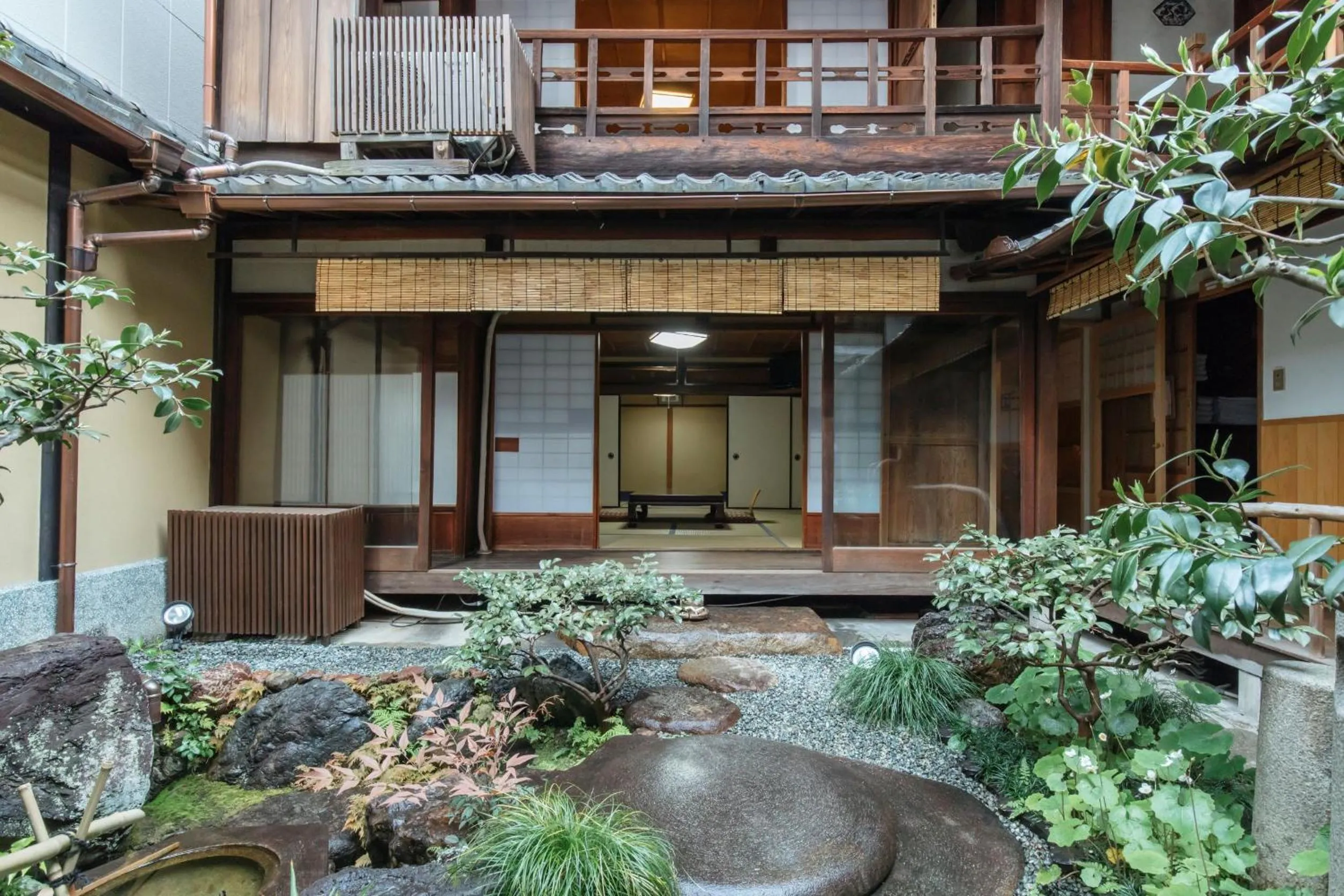Property building in Toshiharu Ryokan
