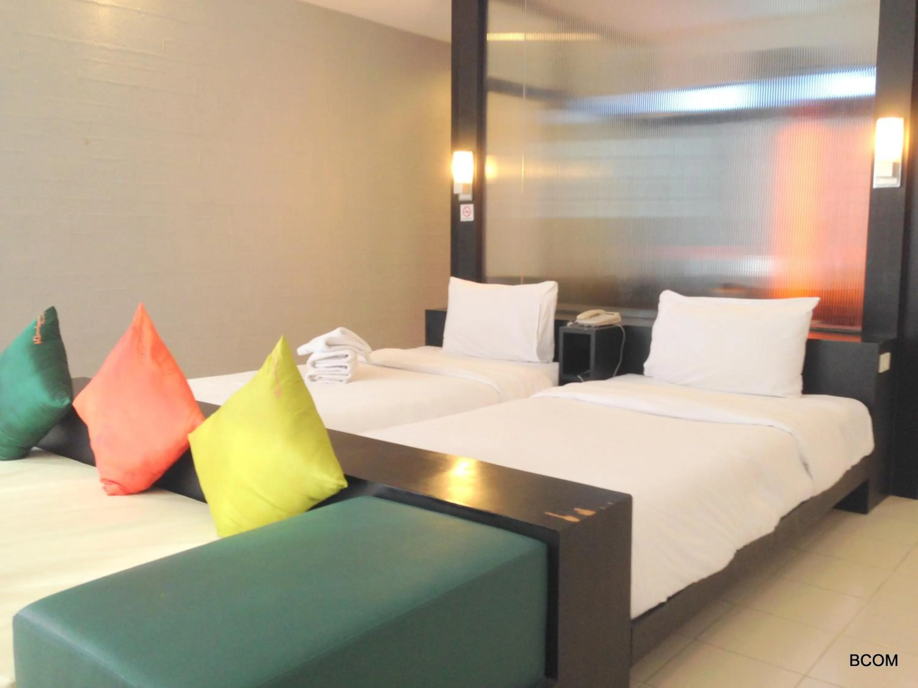 Photo of the whole room, Bed in Khun Chaweng Resort
