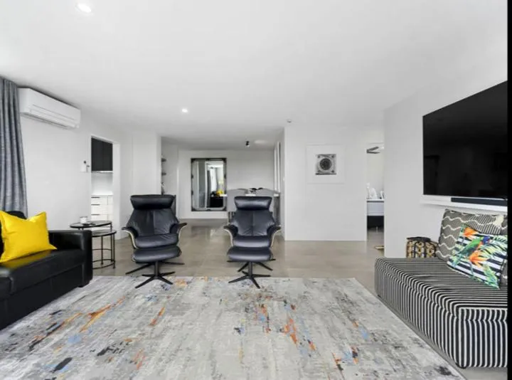 Tradewinds Apartments