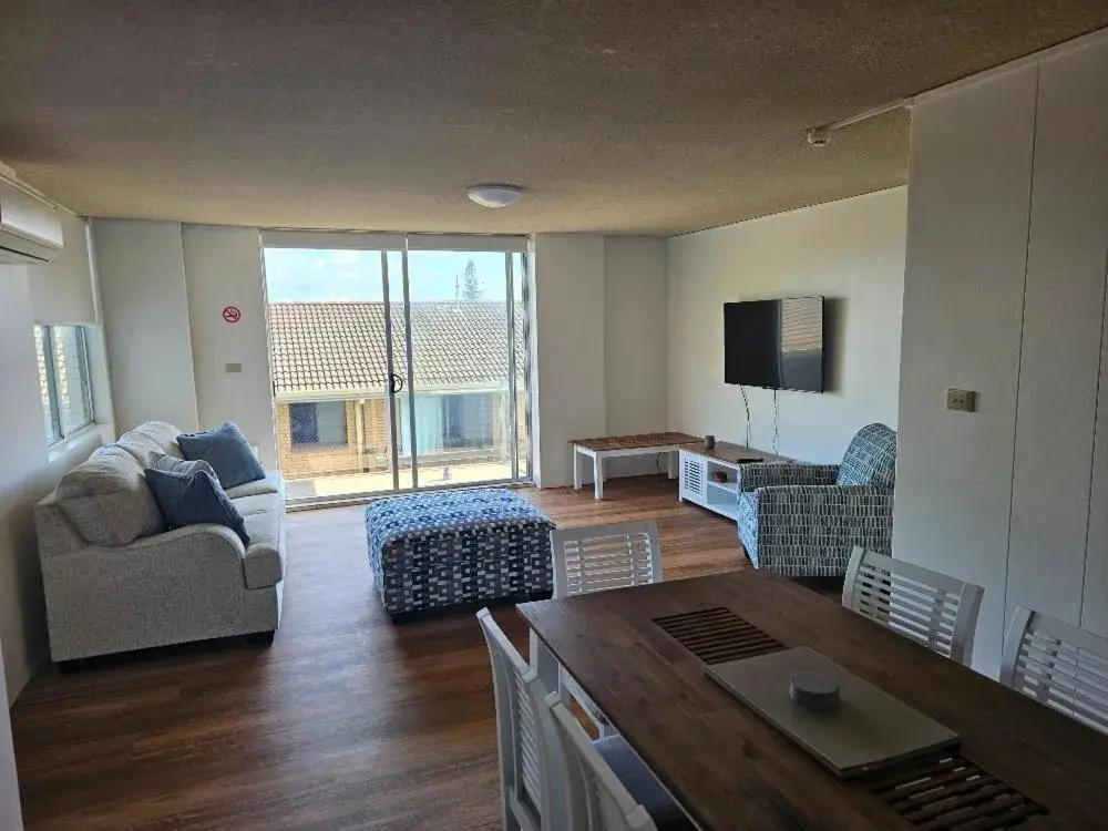 Apartment with Balcony in Tradewinds Apartments Apartment with Balcony in Tradewinds Apartments