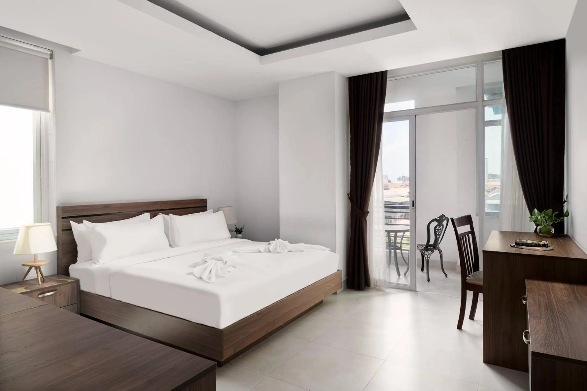 Bedroom, Bed in Queen Mansion