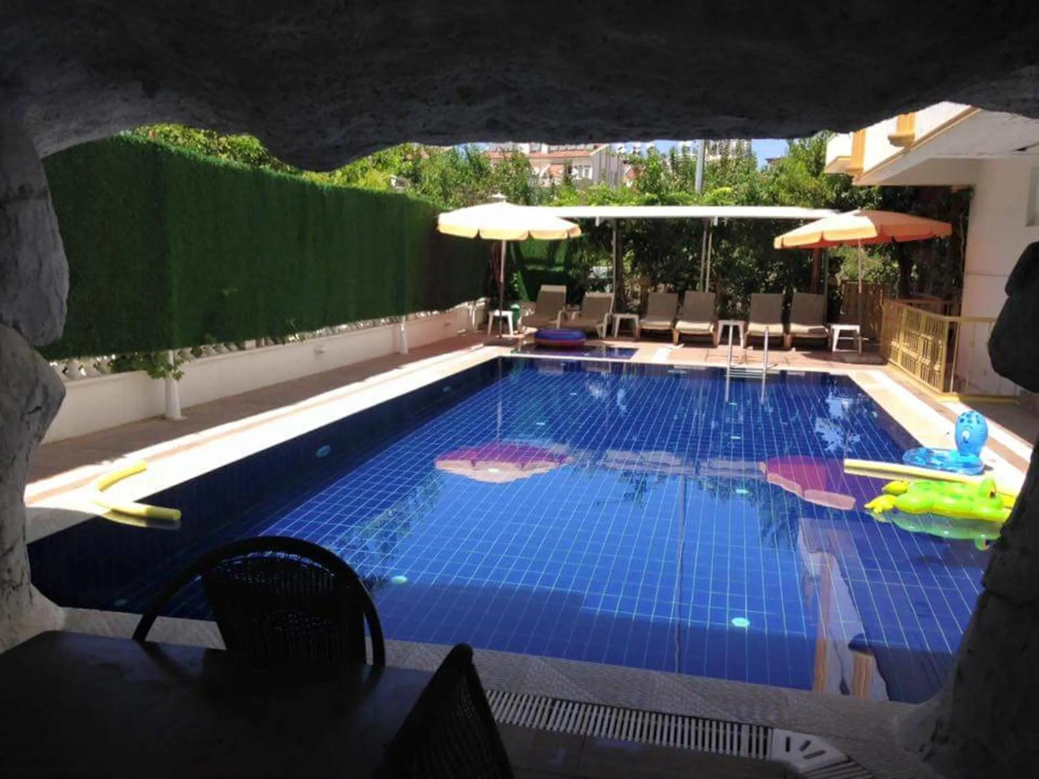 Property building in Perlo Hotel City