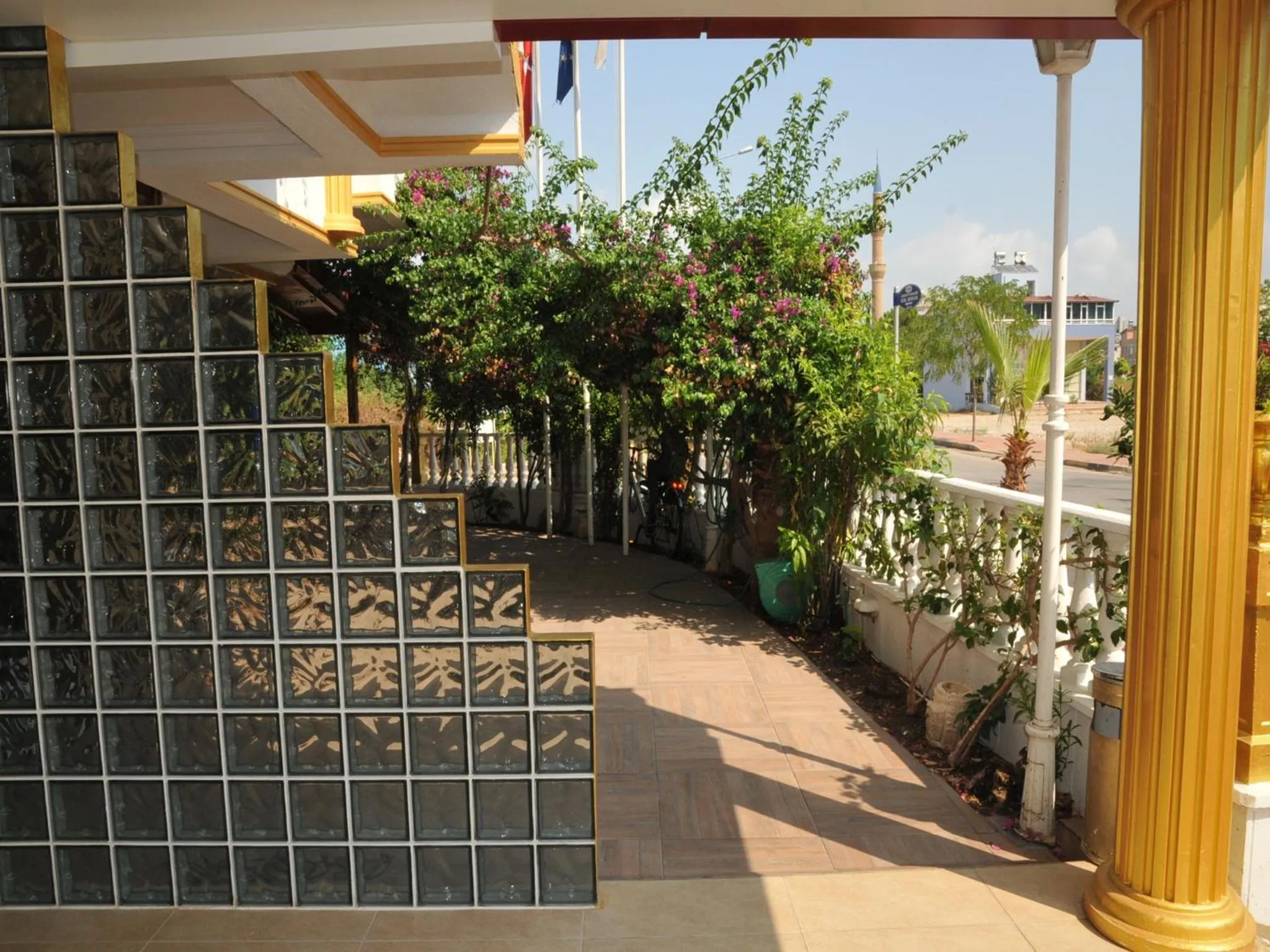 Property building in Perlo Hotel City