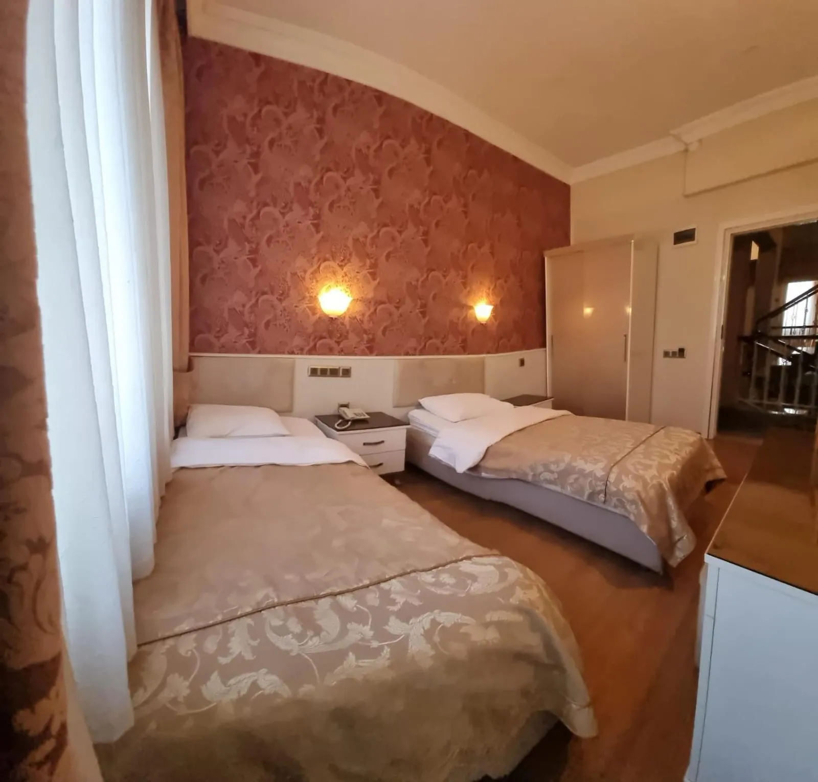 Photo of the whole room, Bed in Perlo Hotel City