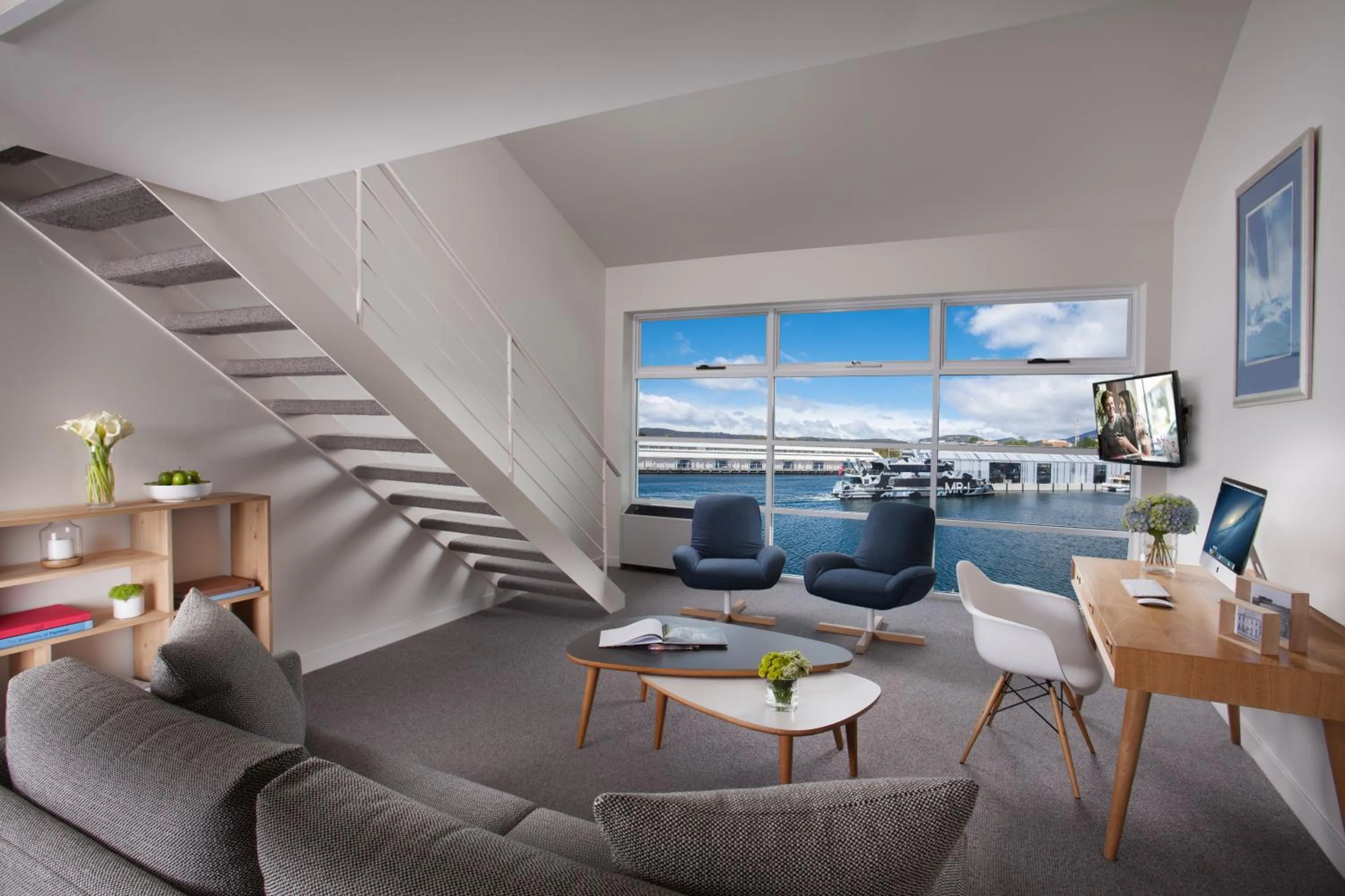 Communal lounge/ TV room in Somerset on the Pier Hobart