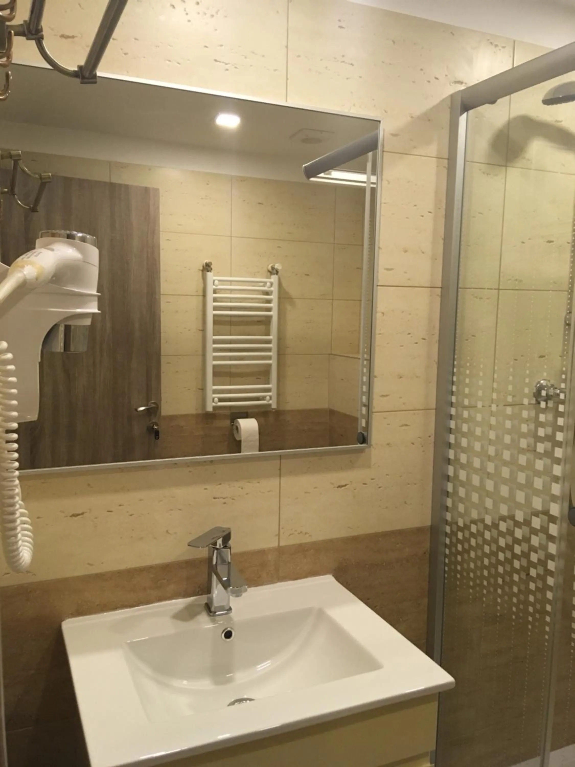 Bathroom in Hotel Liad City Center