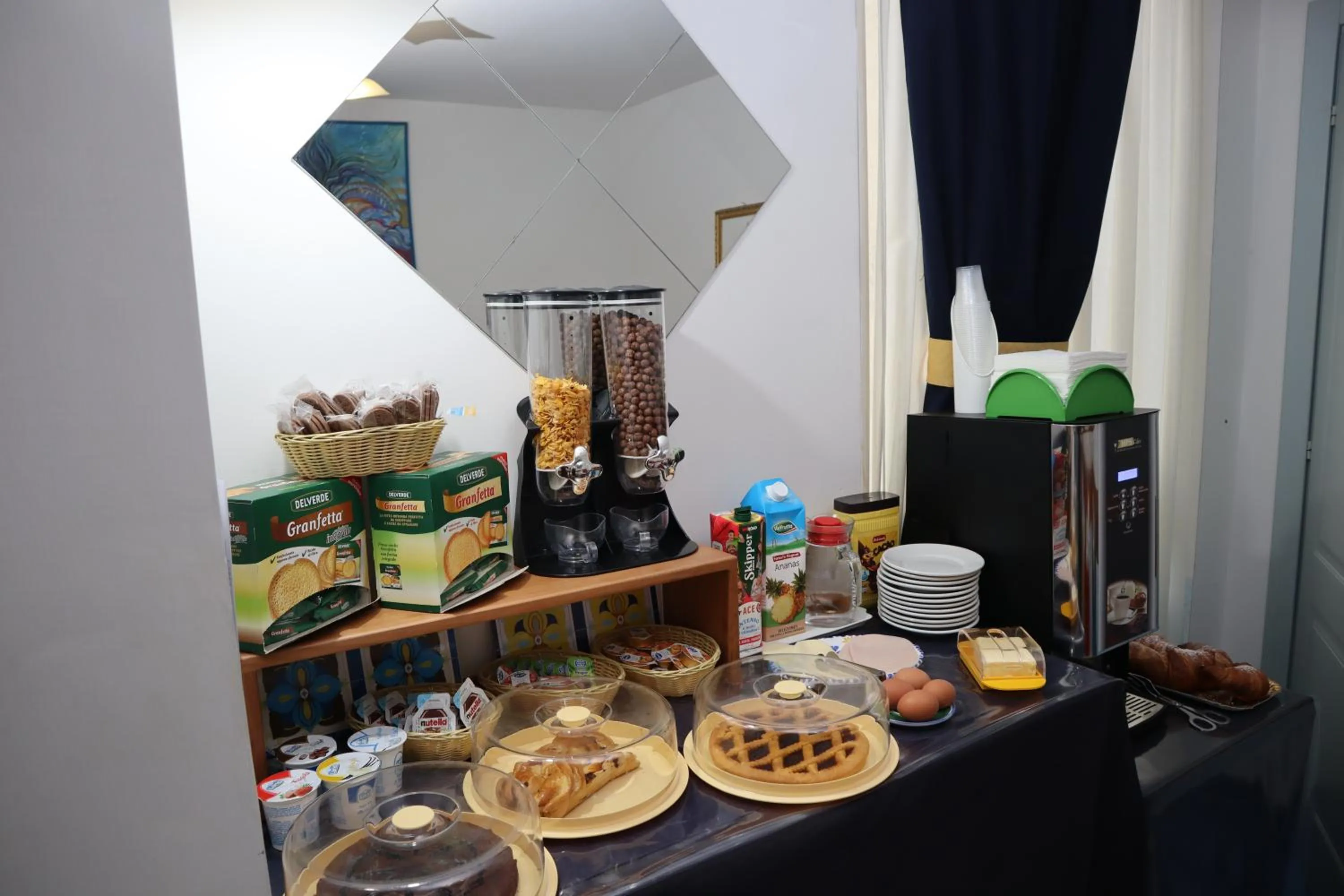 Breakfast in Meublè Casa Mannini Rooms