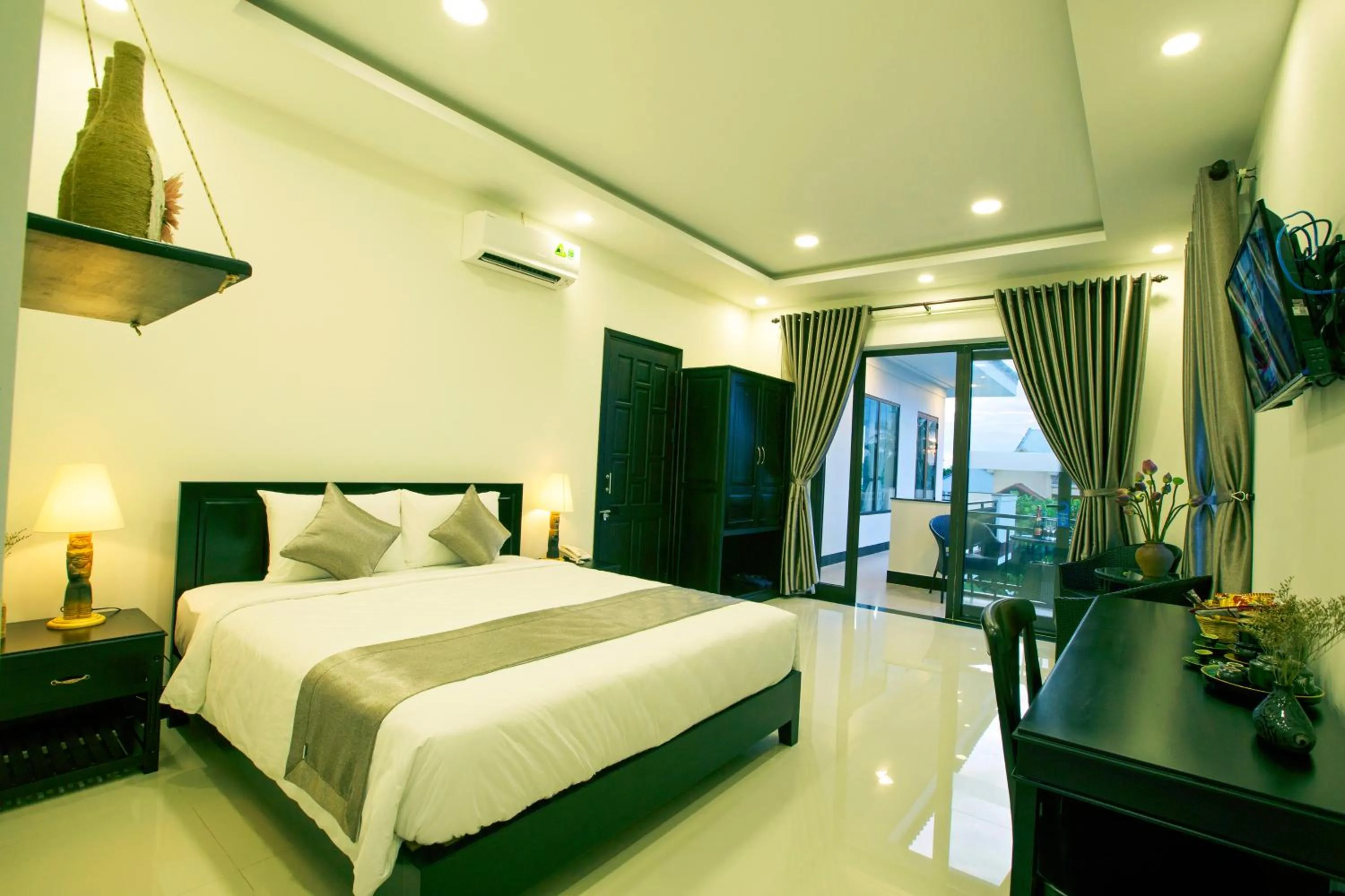 Garden, Bed in Zen Hoian Villa