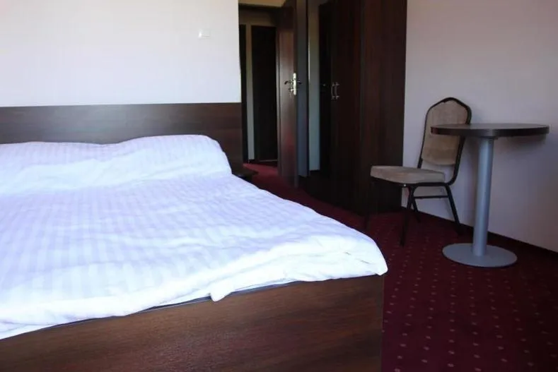 Bed in Gościniec Europejski