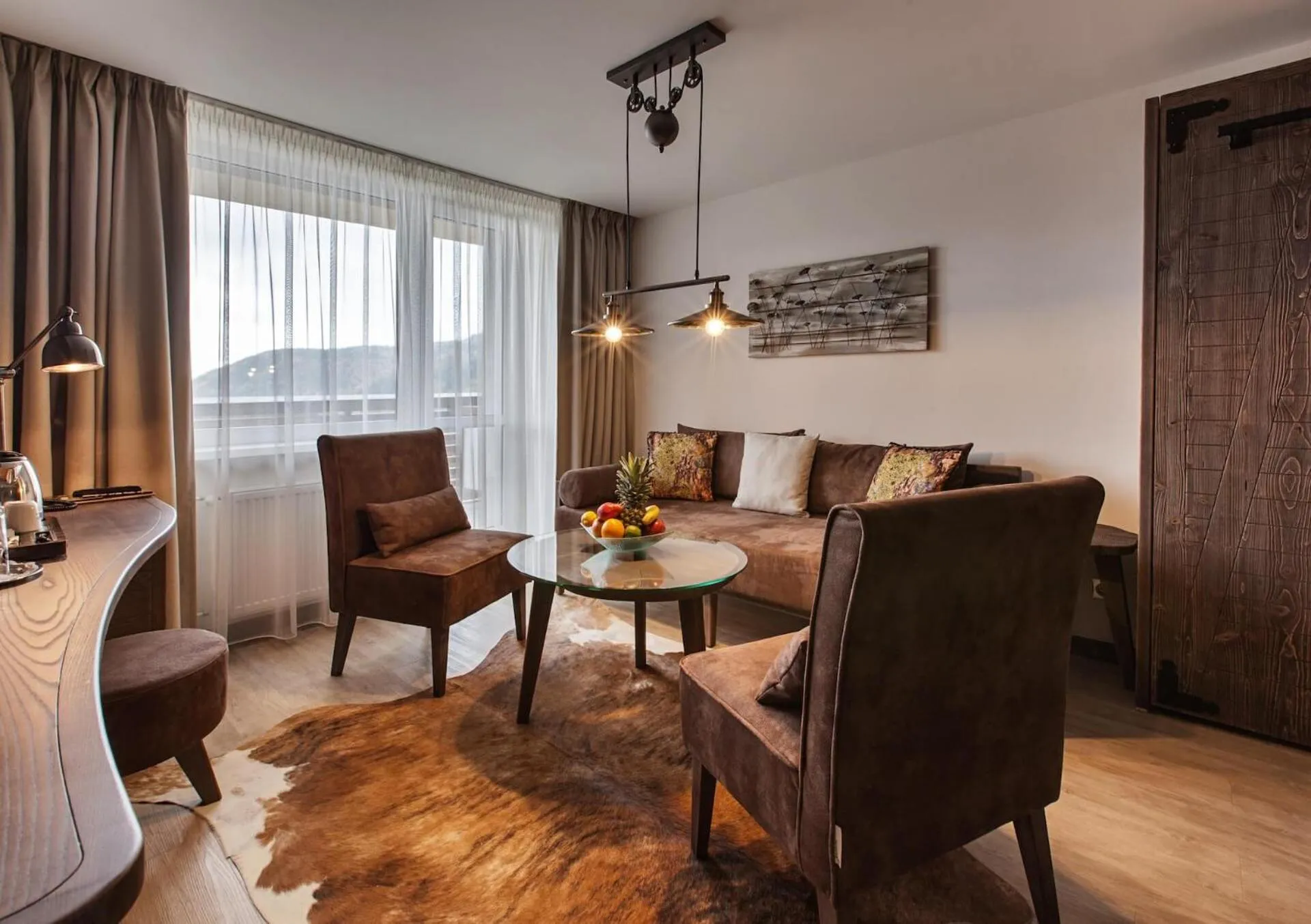 Communal lounge/ TV room in Hotel Partizán