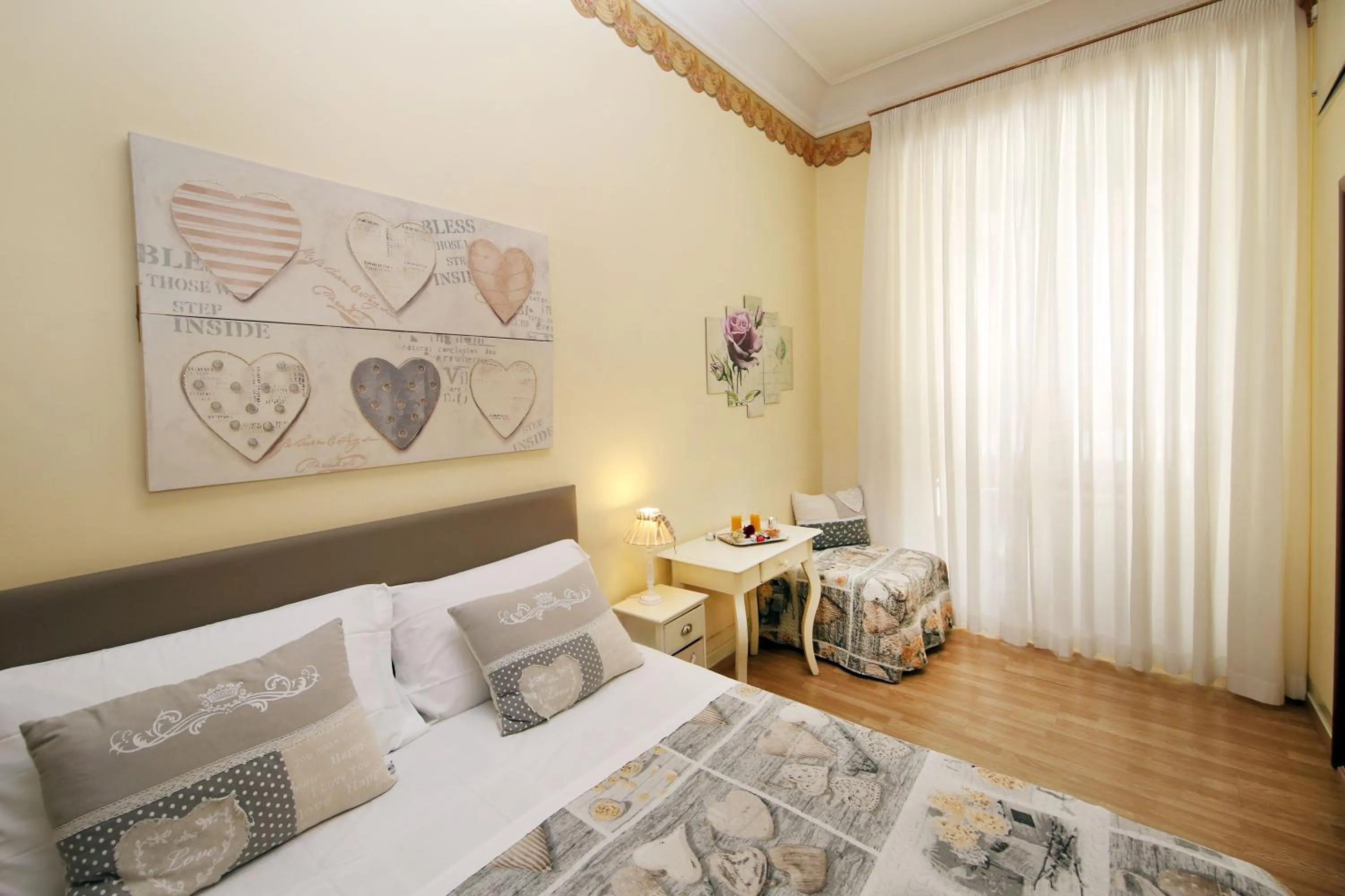 Bedroom, Bed in Tibullo Guesthouse