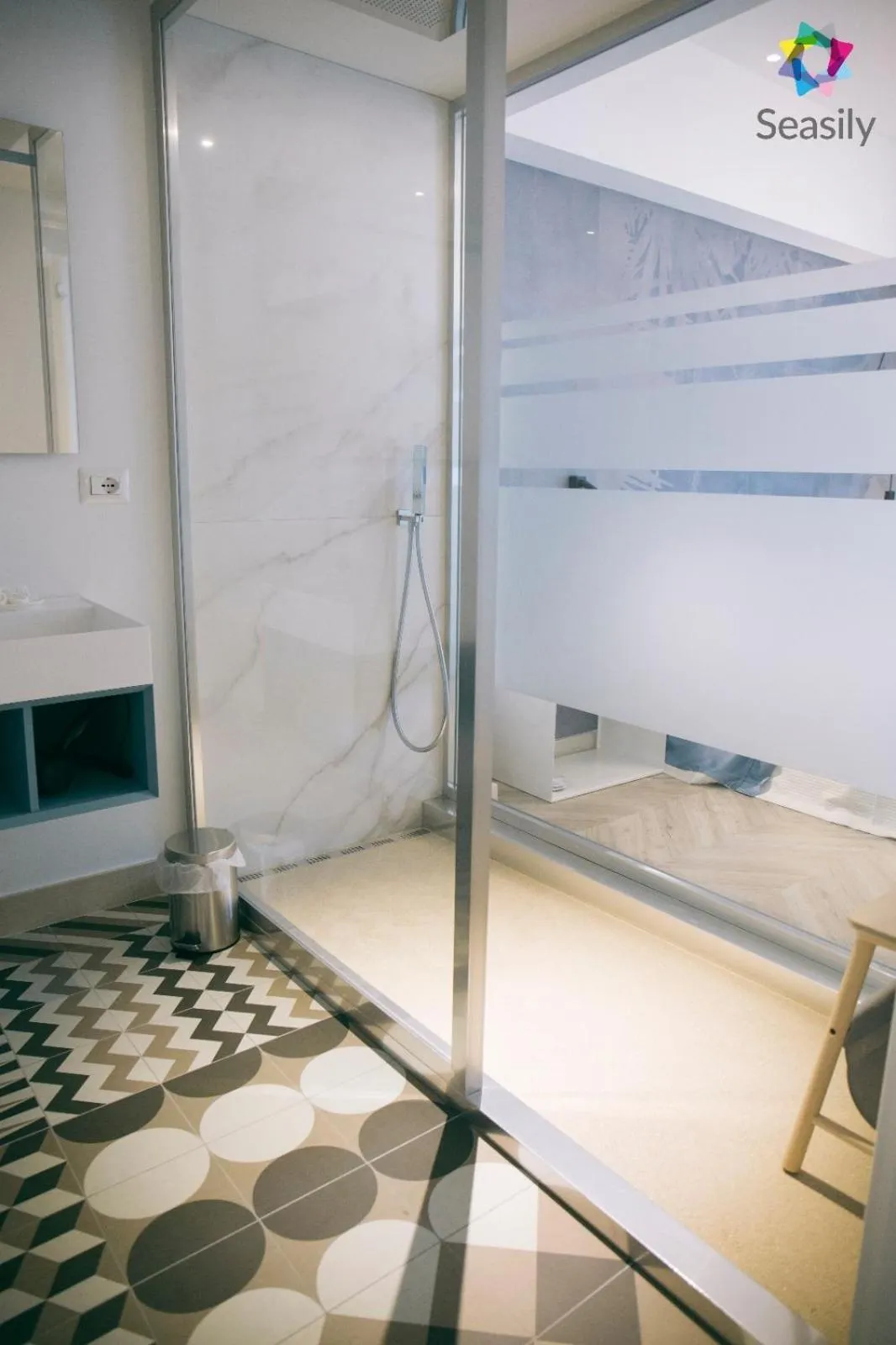 Shower in Seasily - B&B yourself