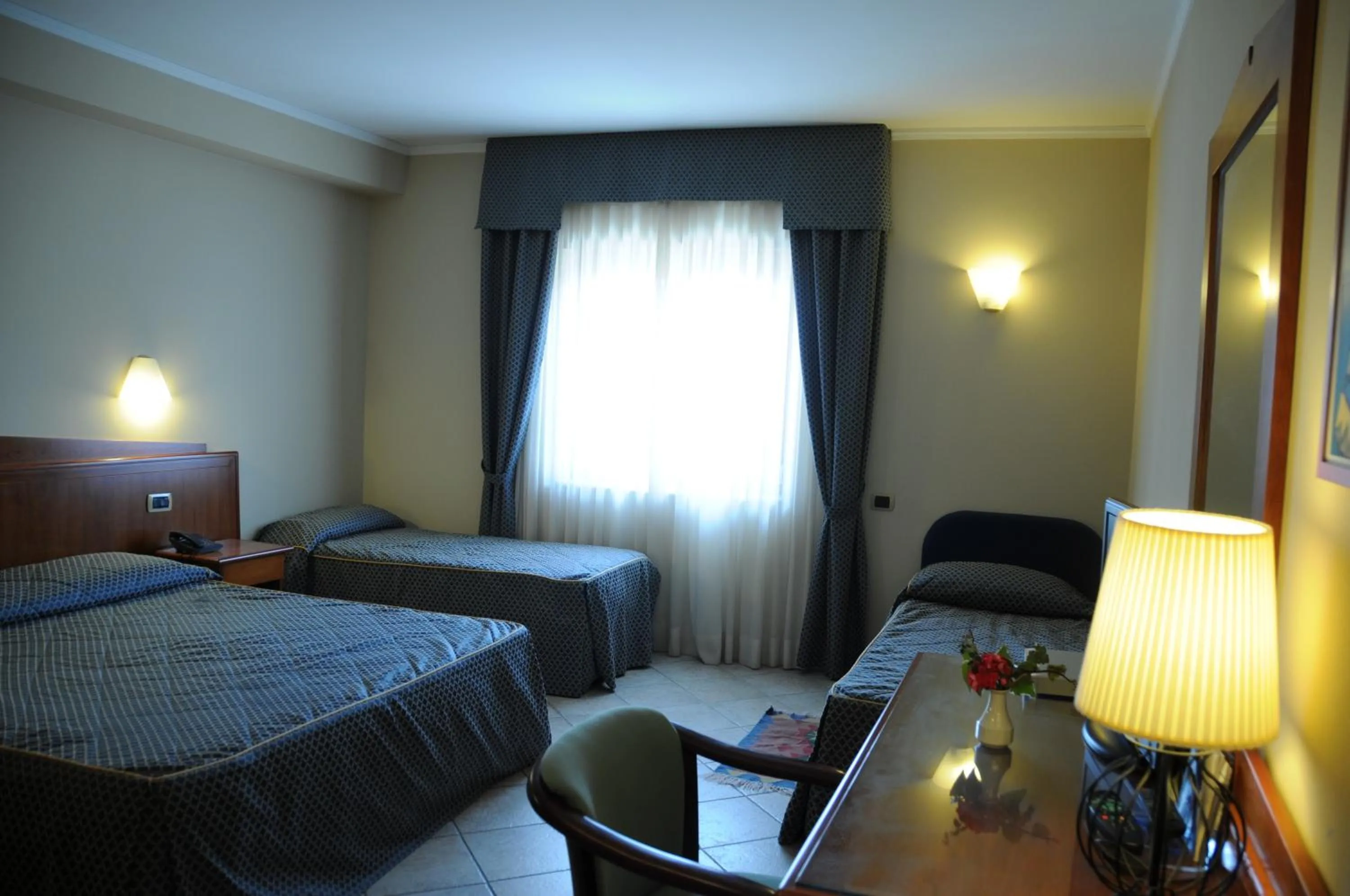 Day, Bed in Hotel Barbieri