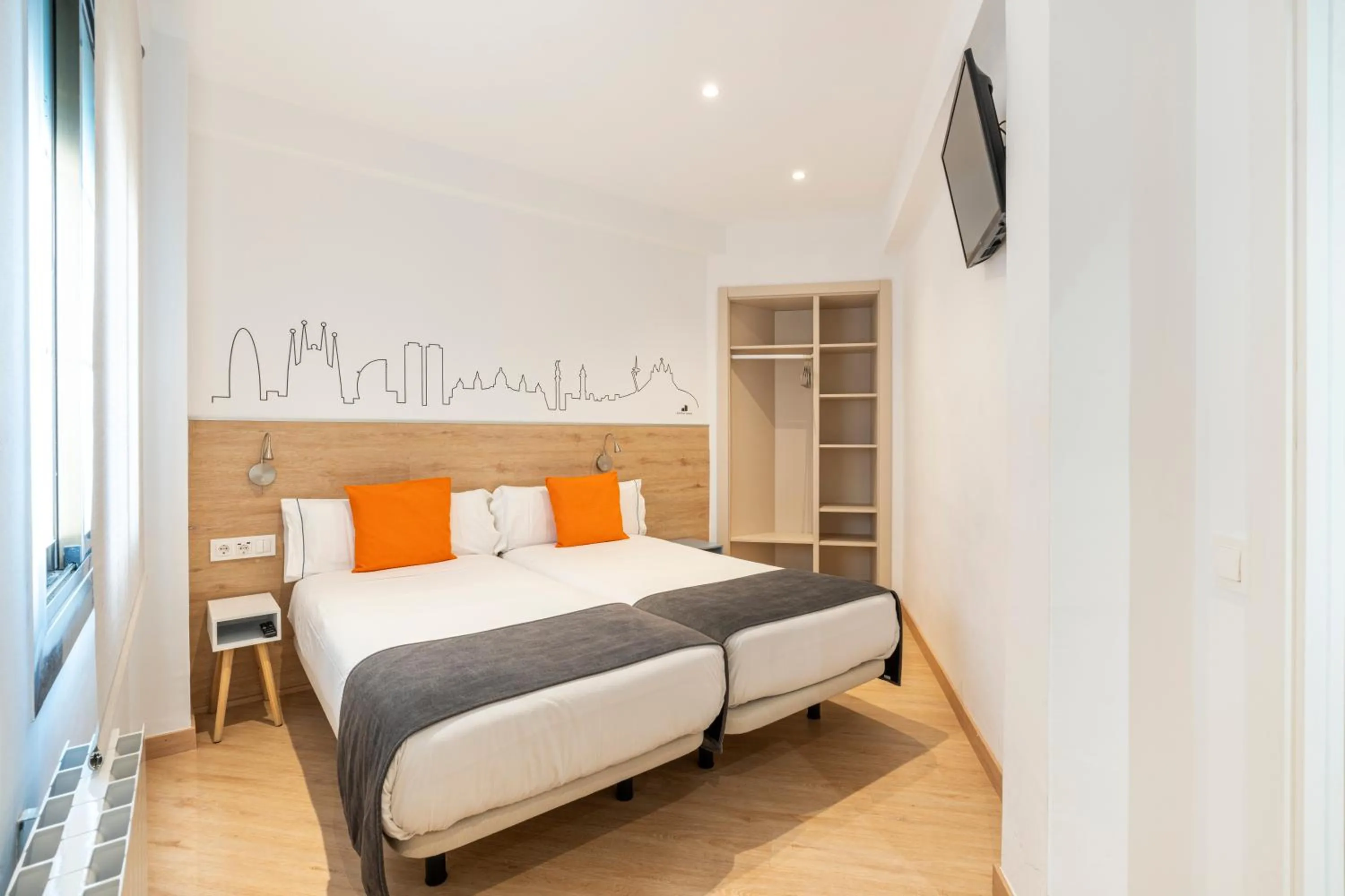 Photo of the whole room, Bed in Hostal Sans